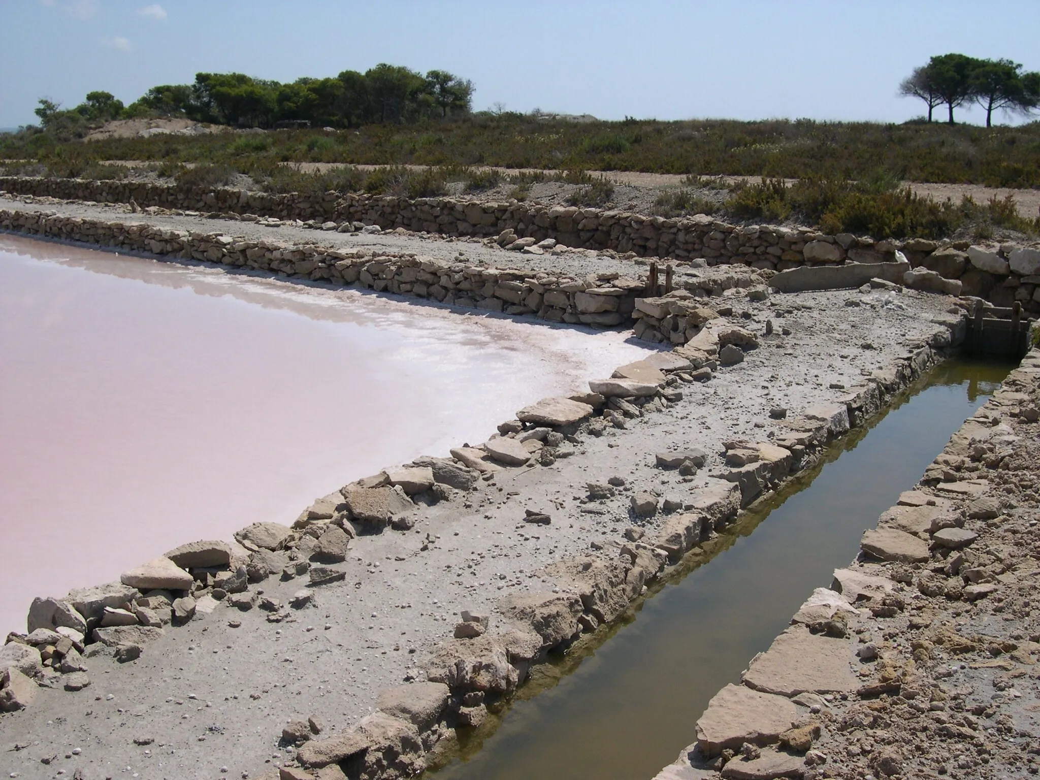 Photo showing: Saltmine in Santa Pola. Alacant. Spain.