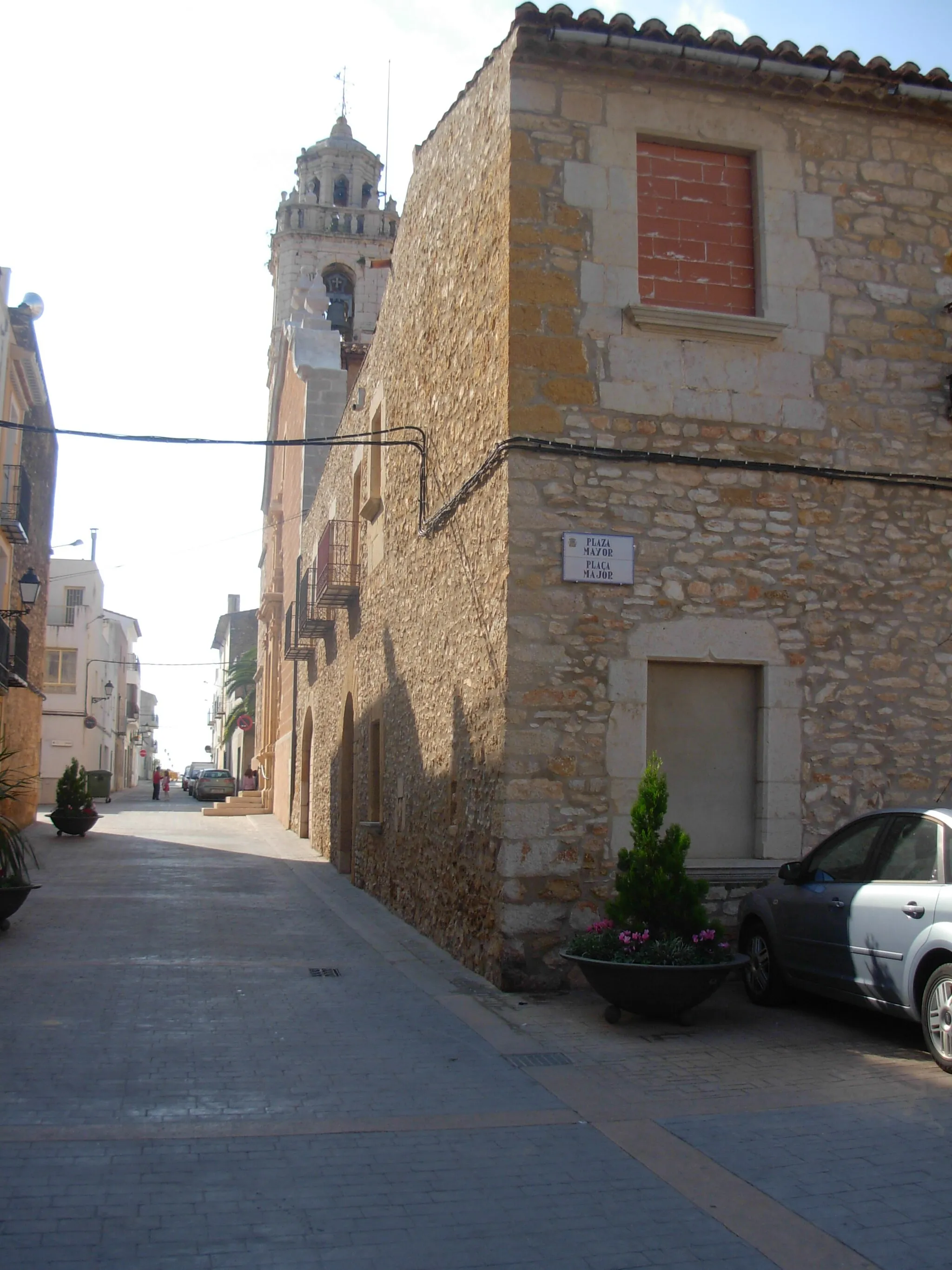 Photo showing: plaça major de sant jordi