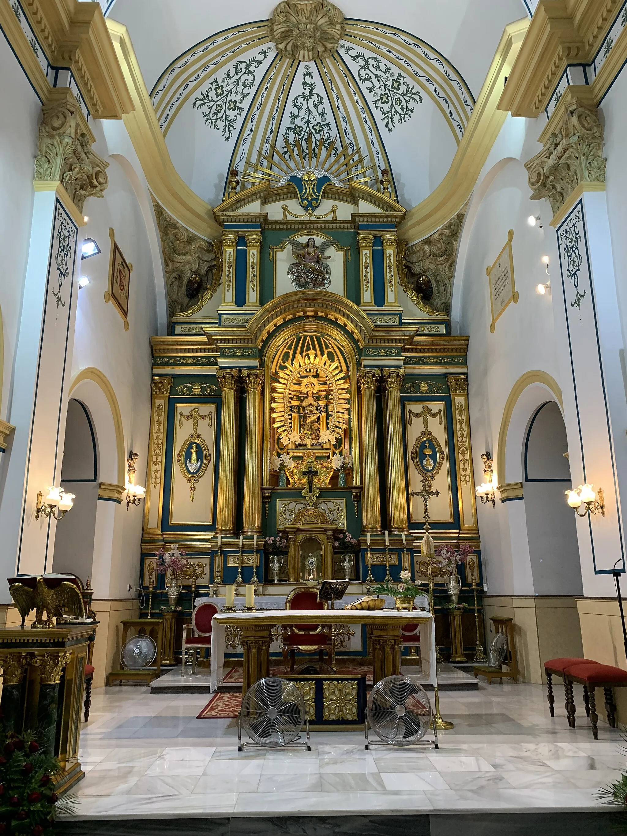 Photo showing: En el Altar Mayor de la Parroquia de la Purísima de El Palmar (Murcia) se venera un relicario con una falange de la mano del Beato Fortunato Arias.