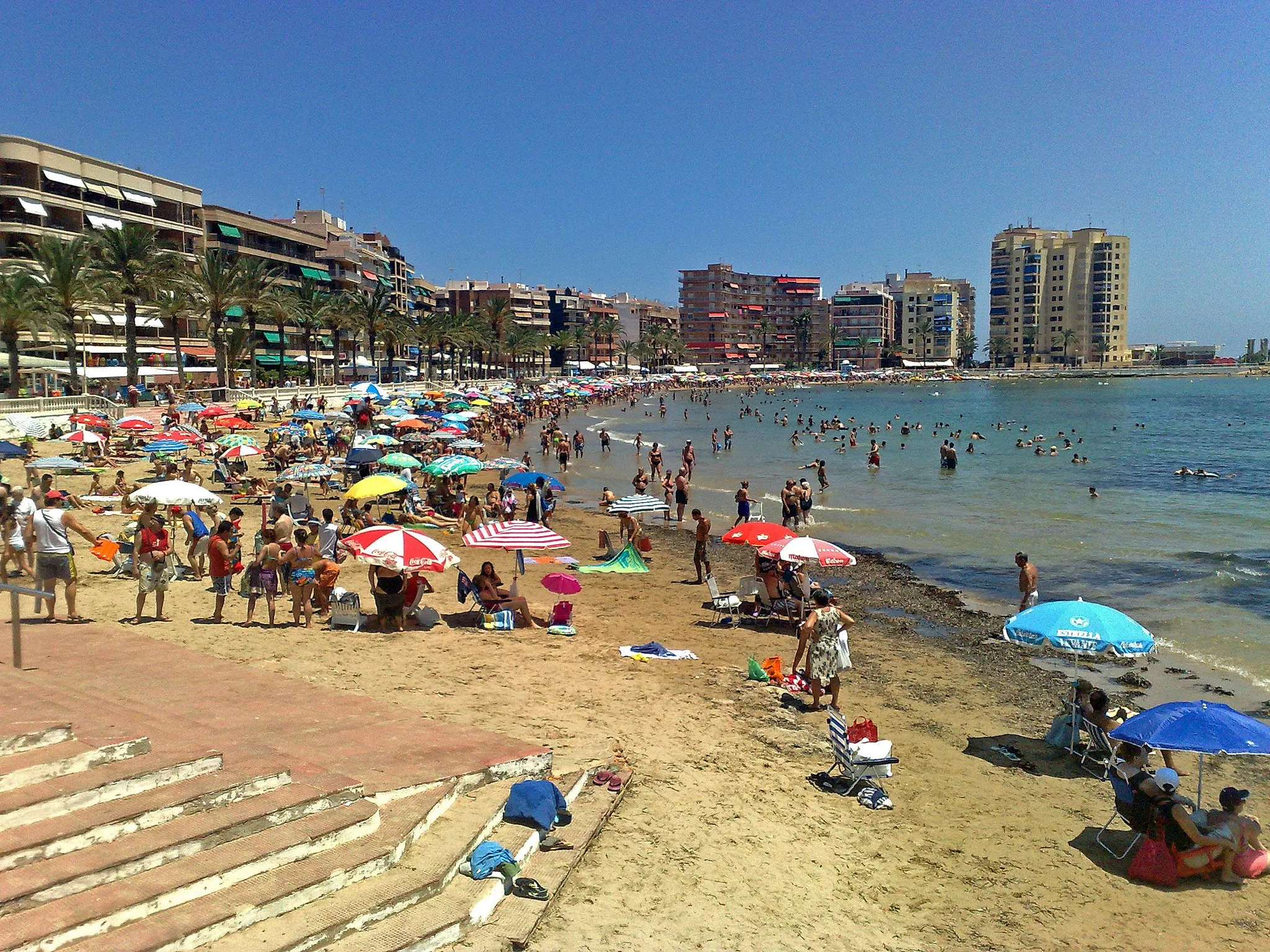 Photo showing: Picture from the beach in Torrevieja, Spain.