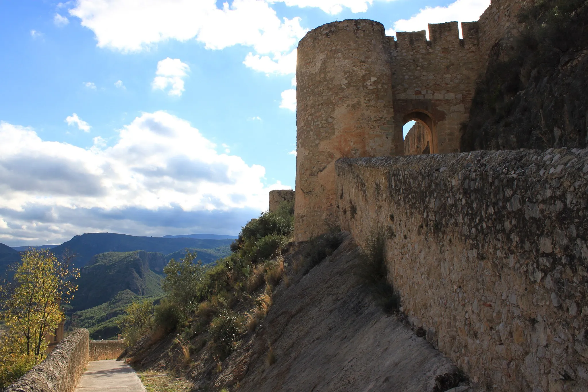 Photo showing: Castillo de Chulilla; Chulilla, Valencia, España.