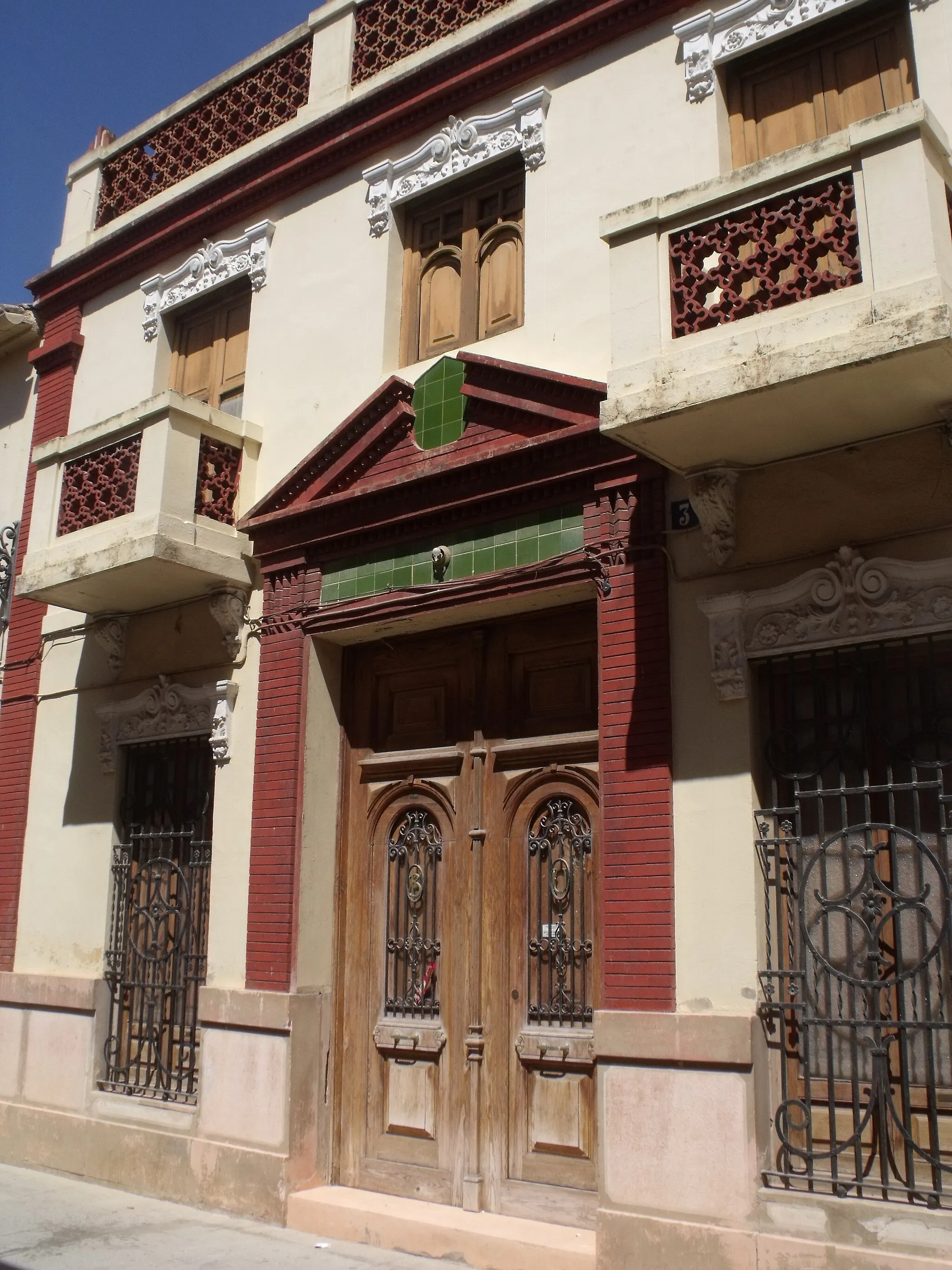 Photo showing: Casa del pueblo