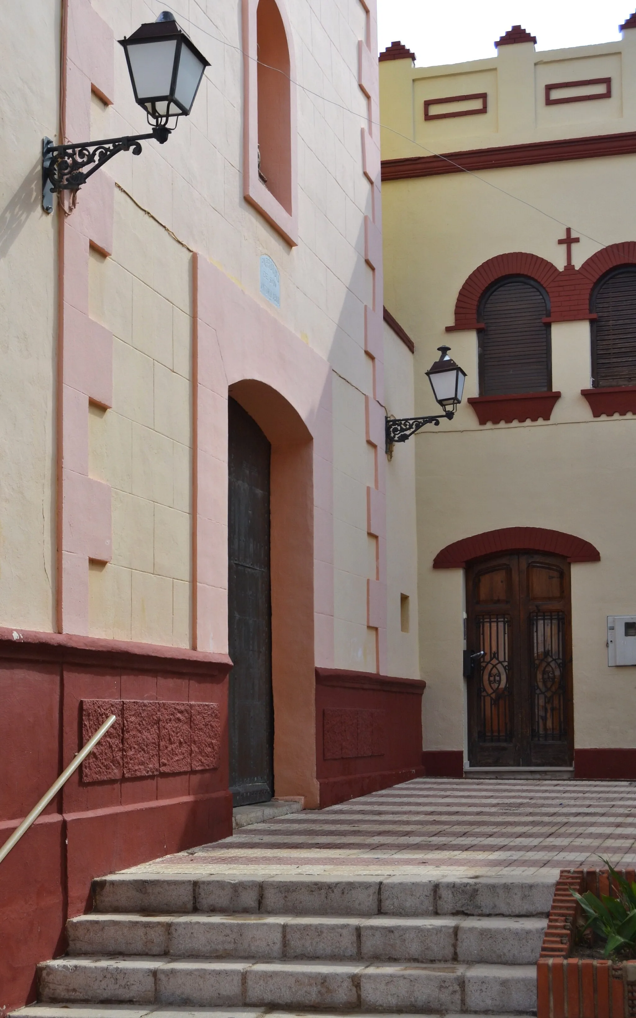 Photo showing: Església de sant Antoni Abat de Favara, portes.