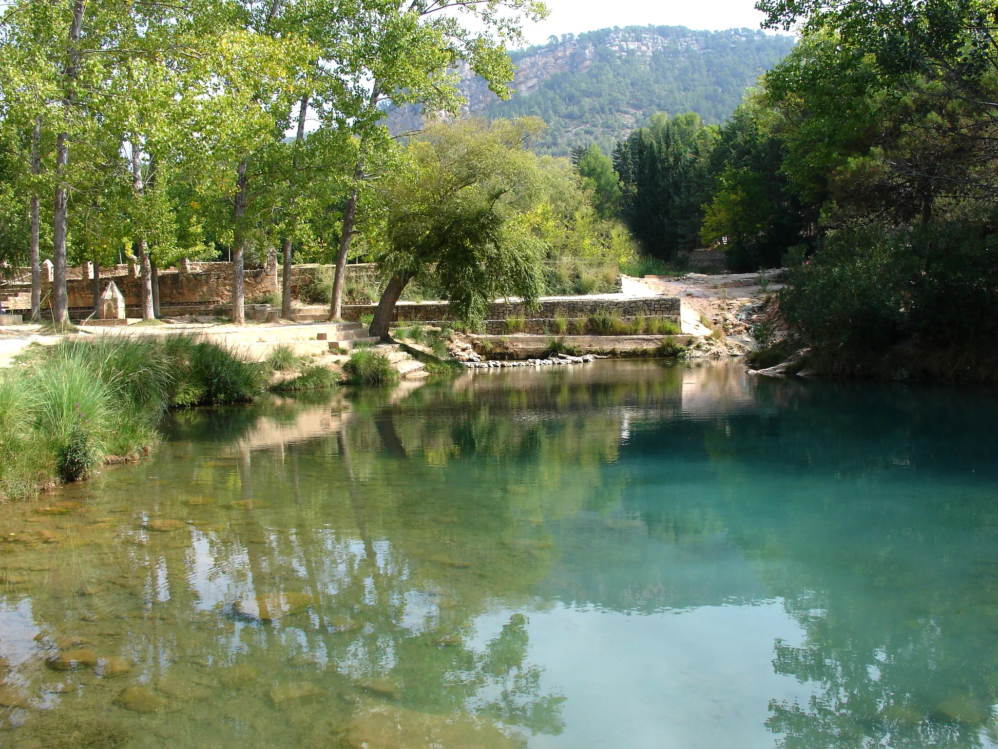 Photo showing: Lago del área recreativa El Azud, en Tuéjar (Valencia, España).