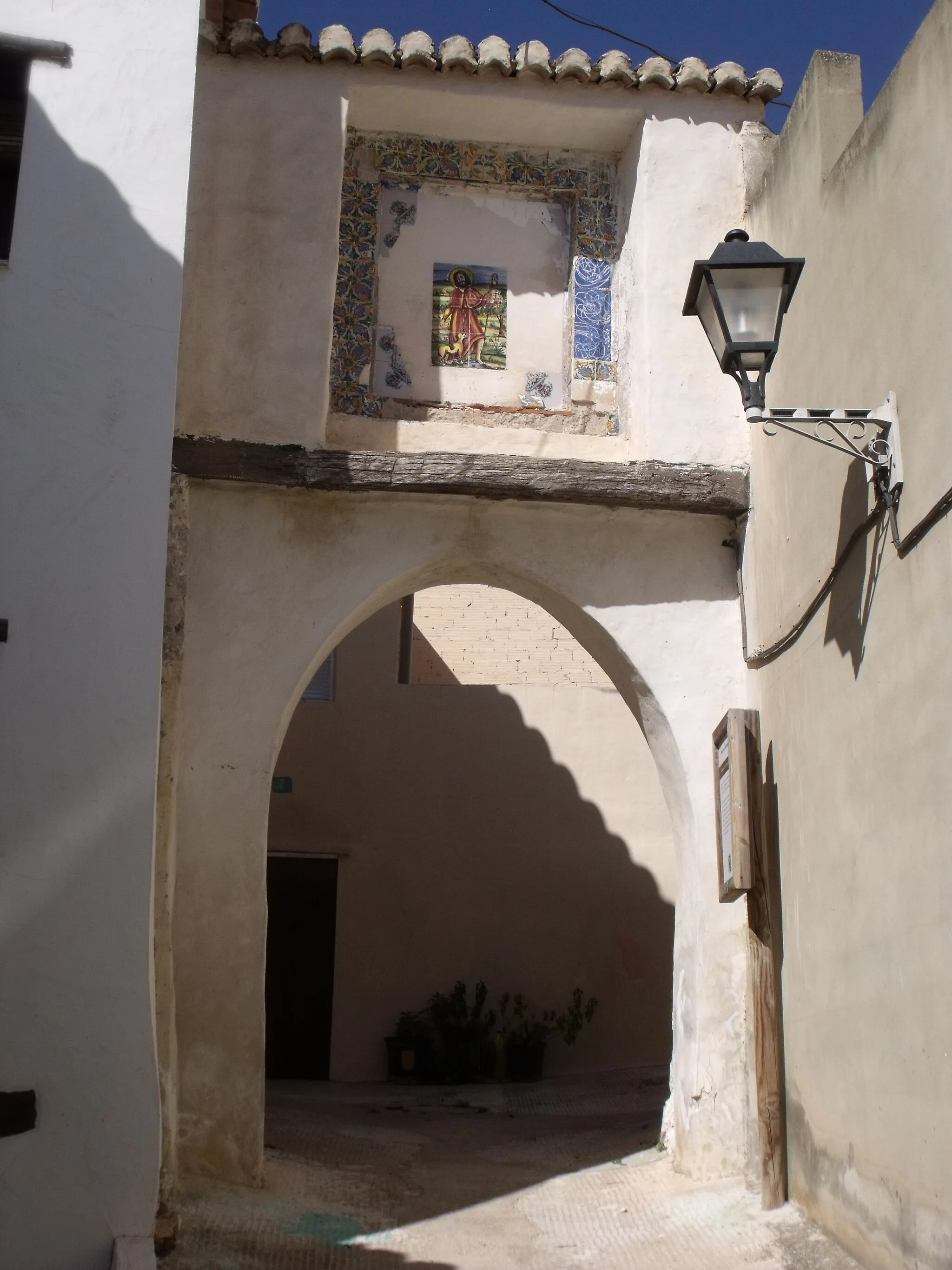 Photo showing: Vistas del Portal de los Santos, san Roque y san Cristóbal