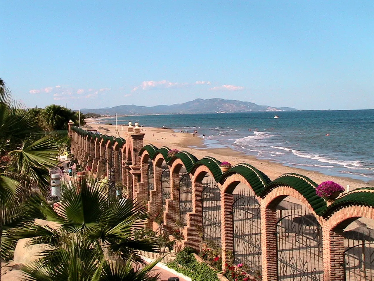 Photo showing: This is a a photo of a beach in the Land of Valencia, Spain, with id: