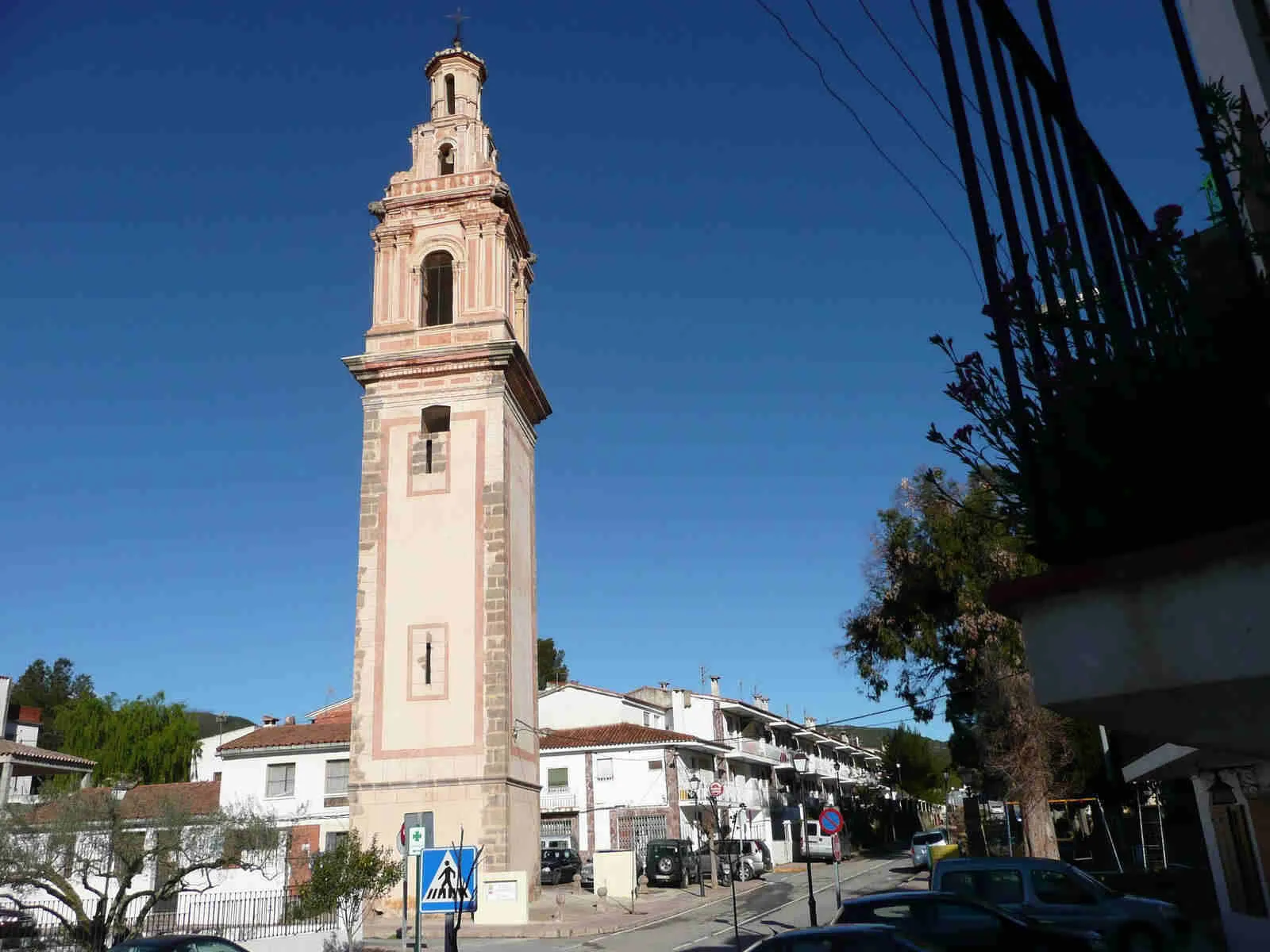 Photo showing: Ayodar, "Torre de los Dominicos", S. XVI