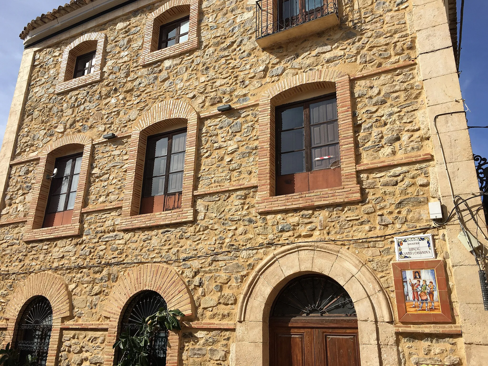 Photo showing: Tenement House, Carrer de l'Ajuntament, Relleu