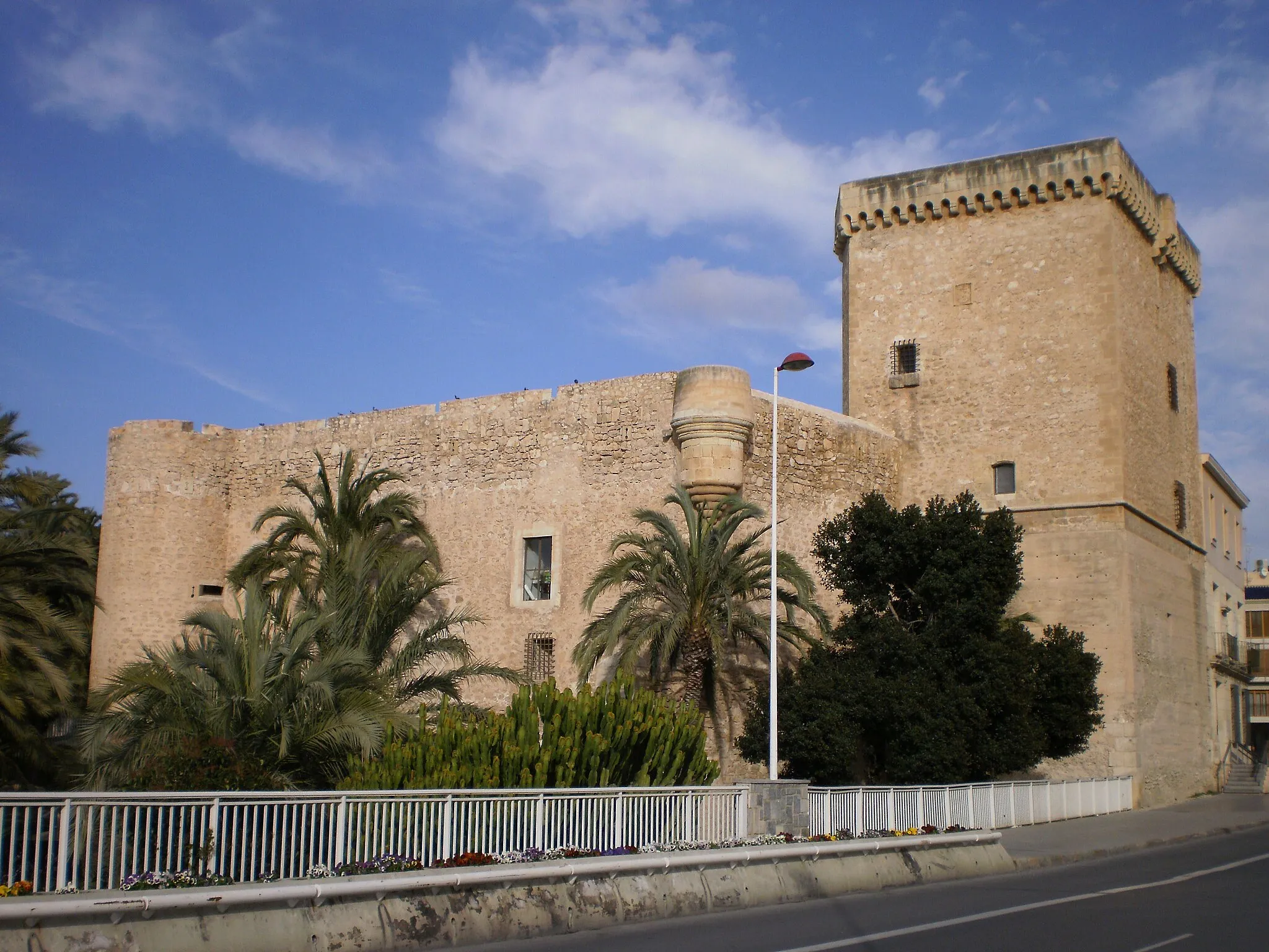Photo showing: Altamira Castle-Palace