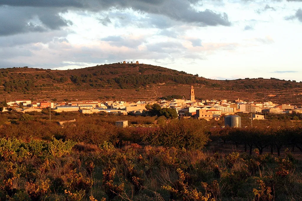 Photo showing: Vista del pueblo de Alcublas (provincia de Valencia, España)