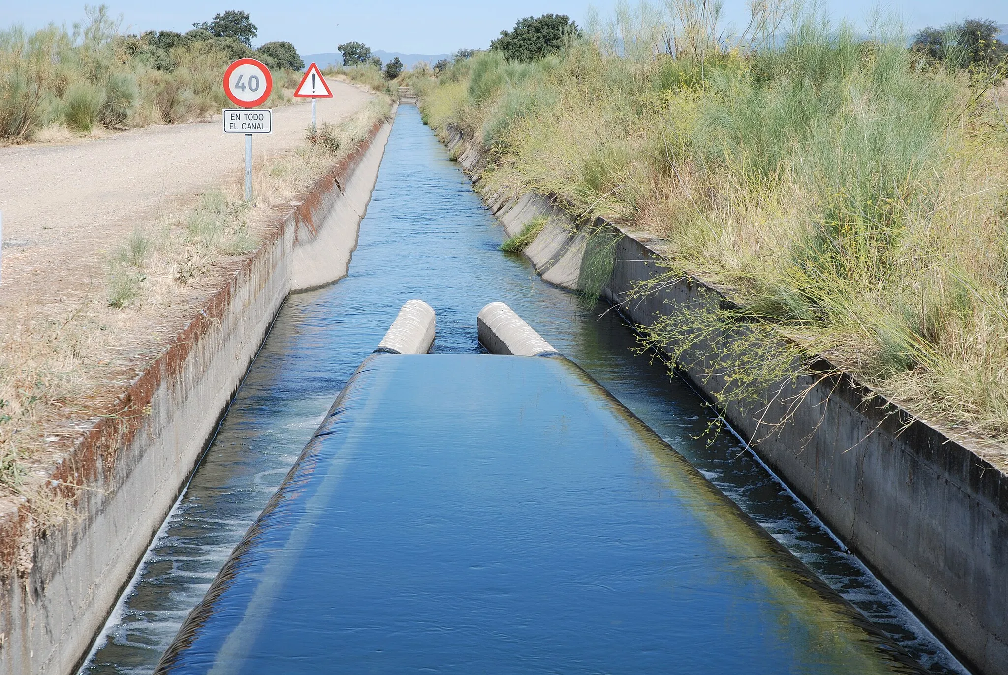 Photo showing: Canal de riego (Las Judías, Saucedilla)