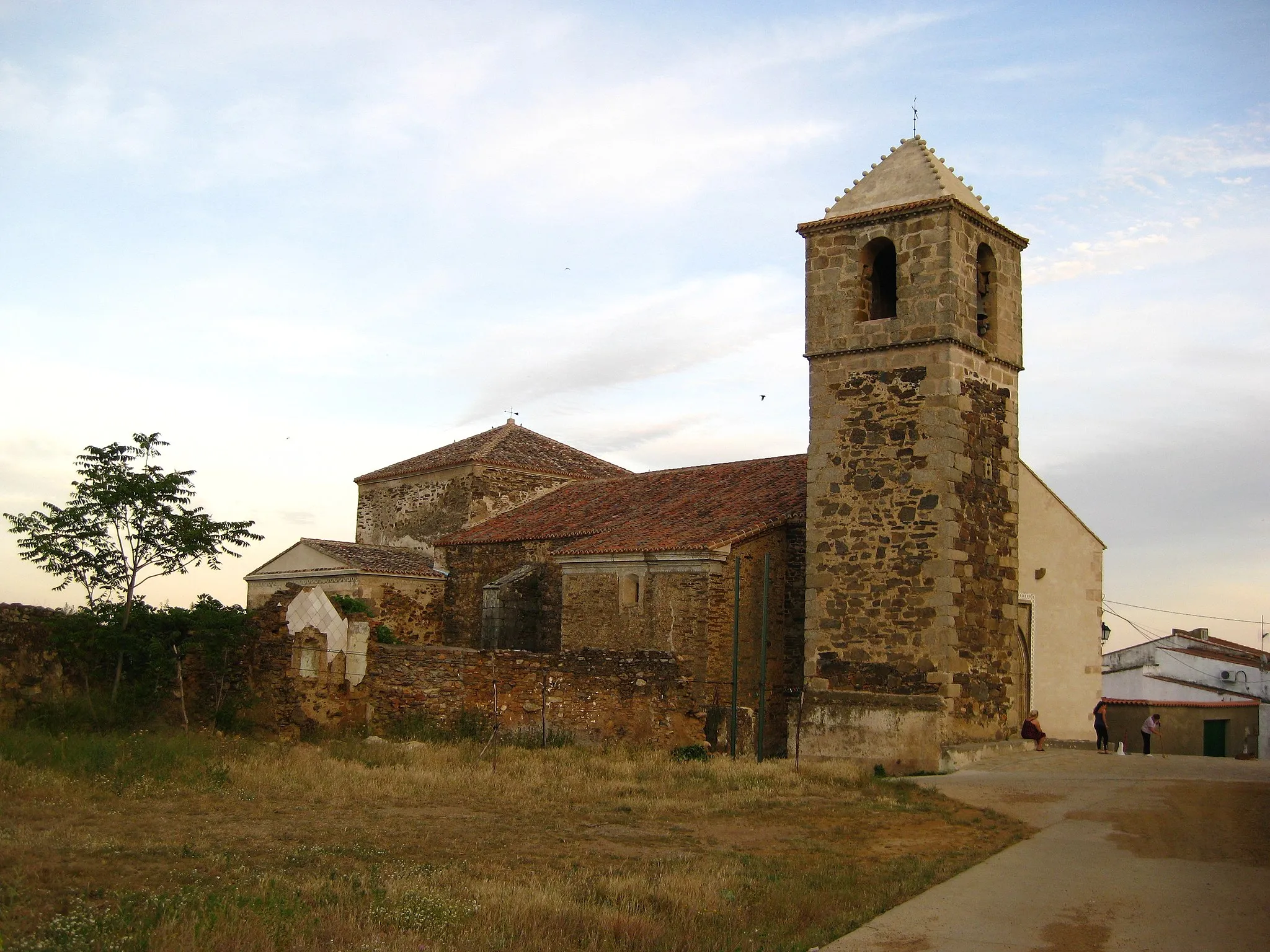 Photo showing: Casas de Millán