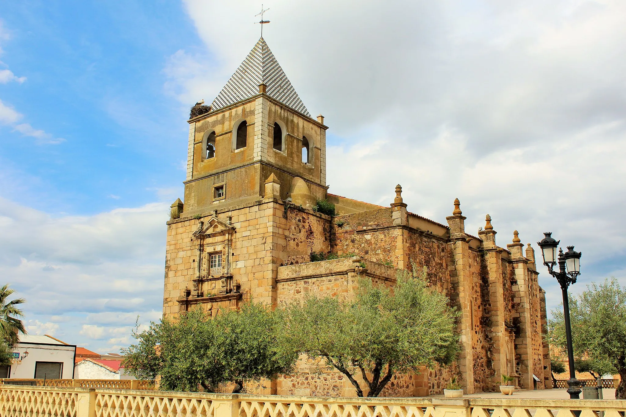 Photo showing: Vista general de la  Iglesia parroquial