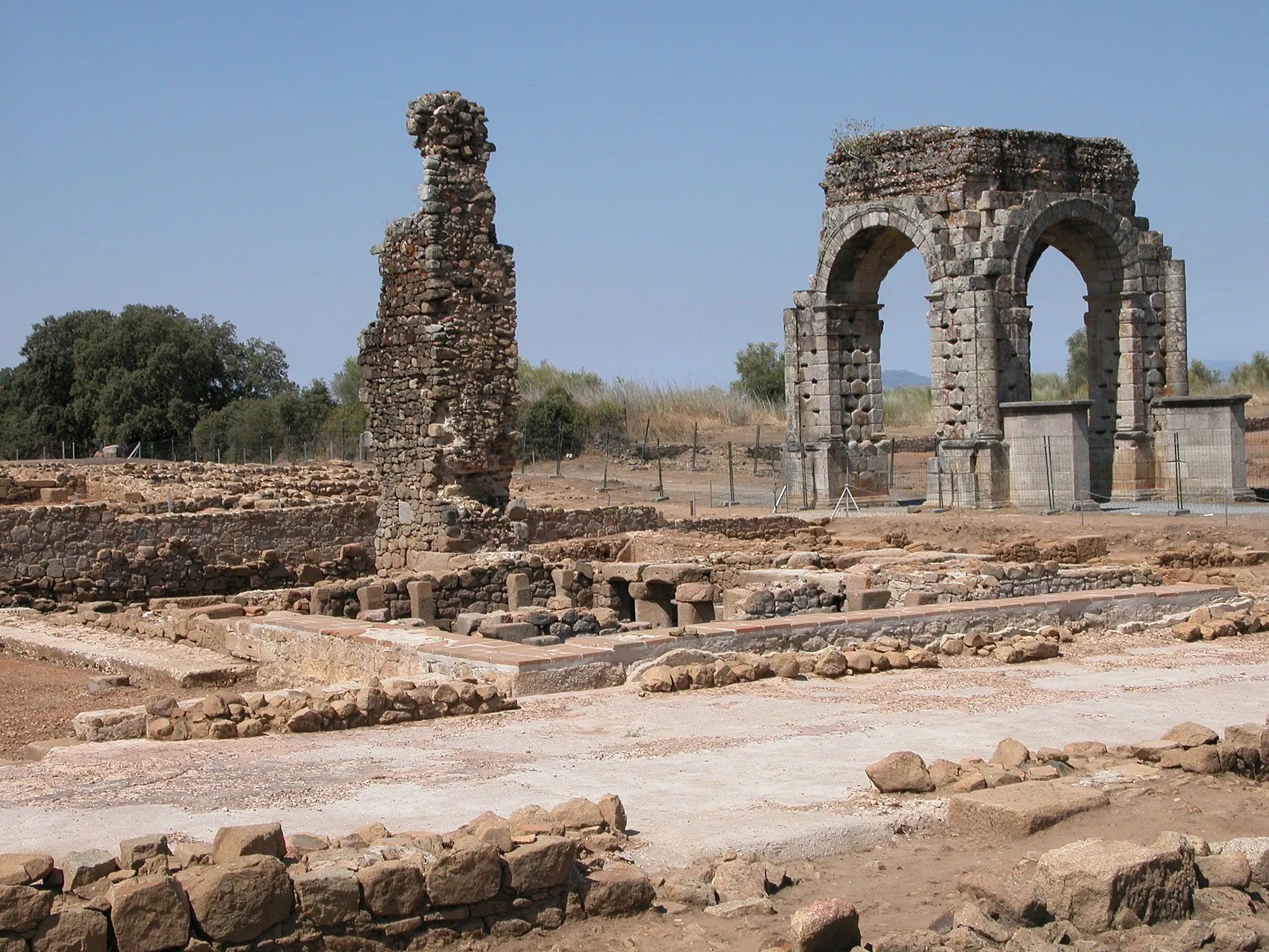 Photo showing: Arco de Cáparra