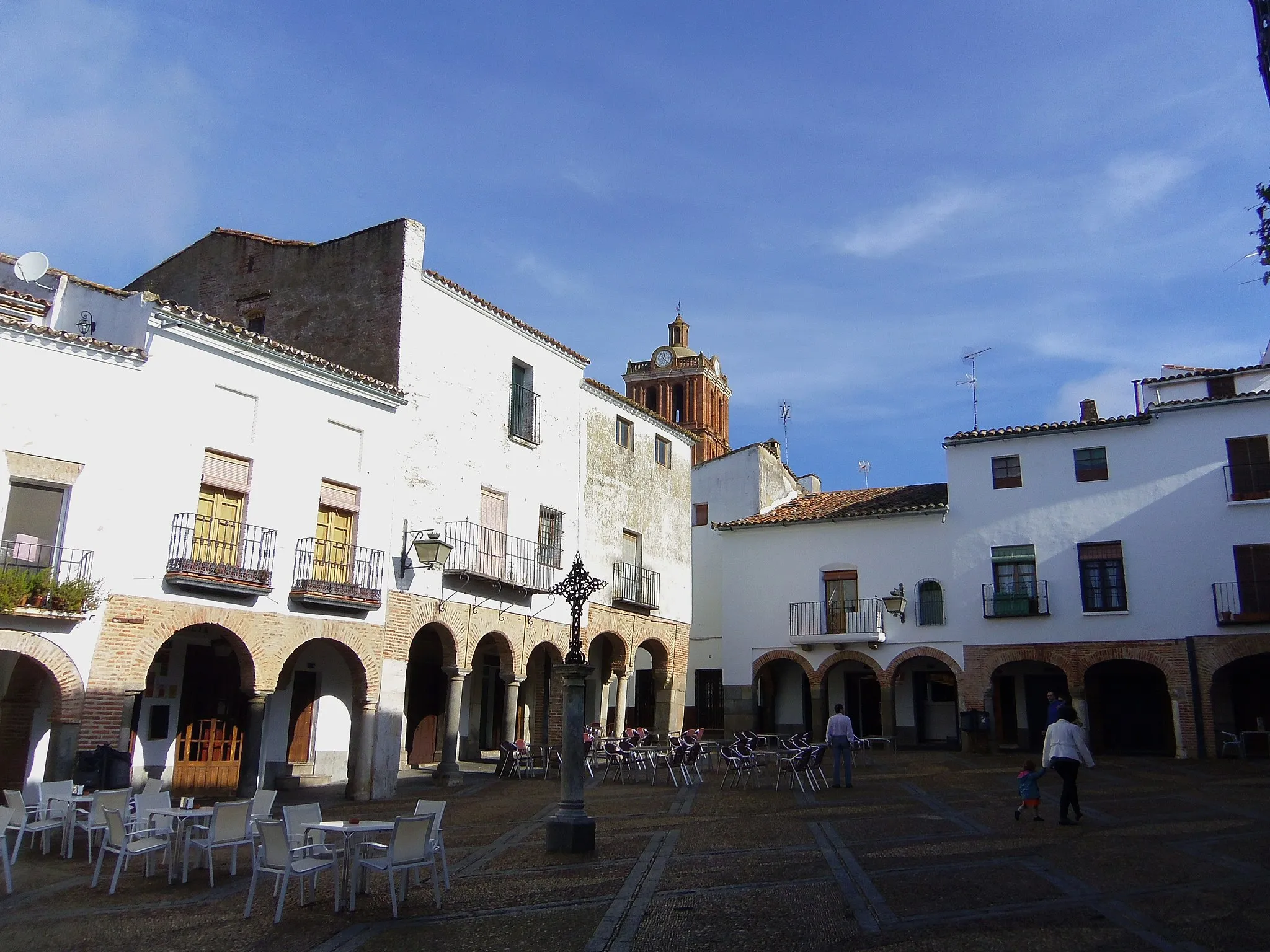 Photo showing: La Plaza Chica de Zafra es la más pequeña y antigua de los dos plazas porticadas de la ciudad de Zafra, la otra es la Plaza Grande.