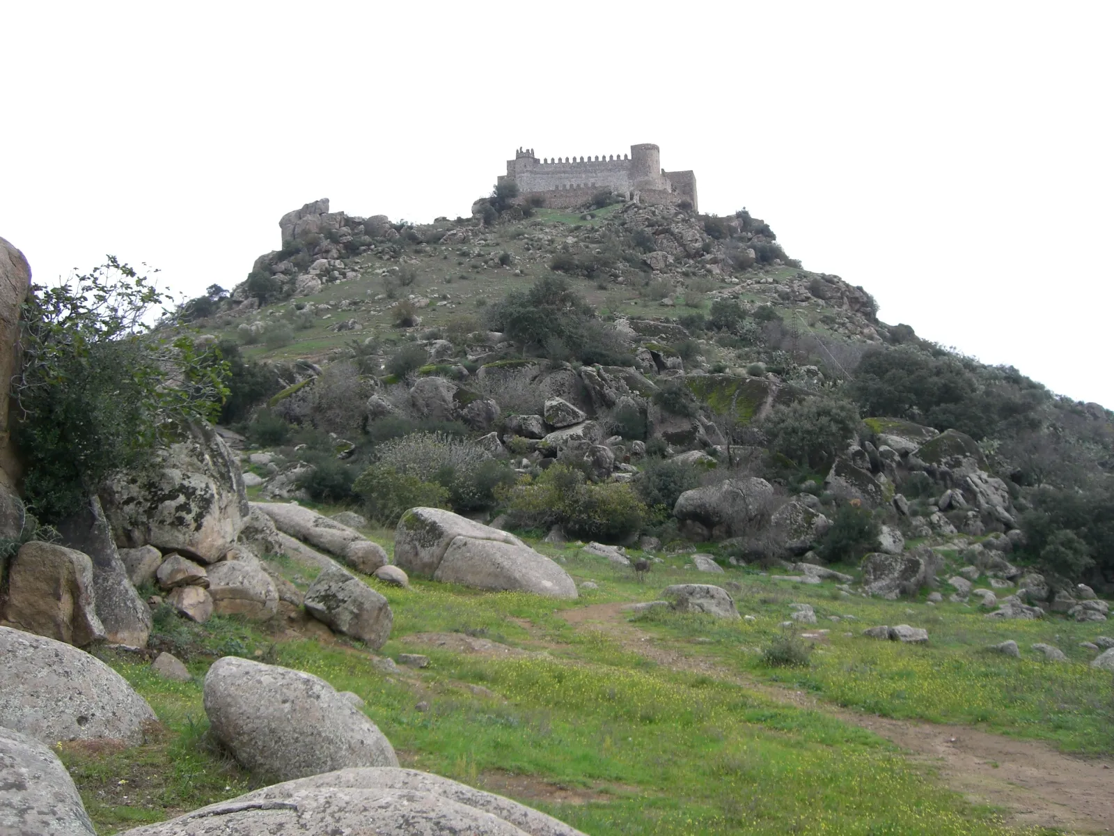 Photo showing: Castillo Burguillos del cerro.