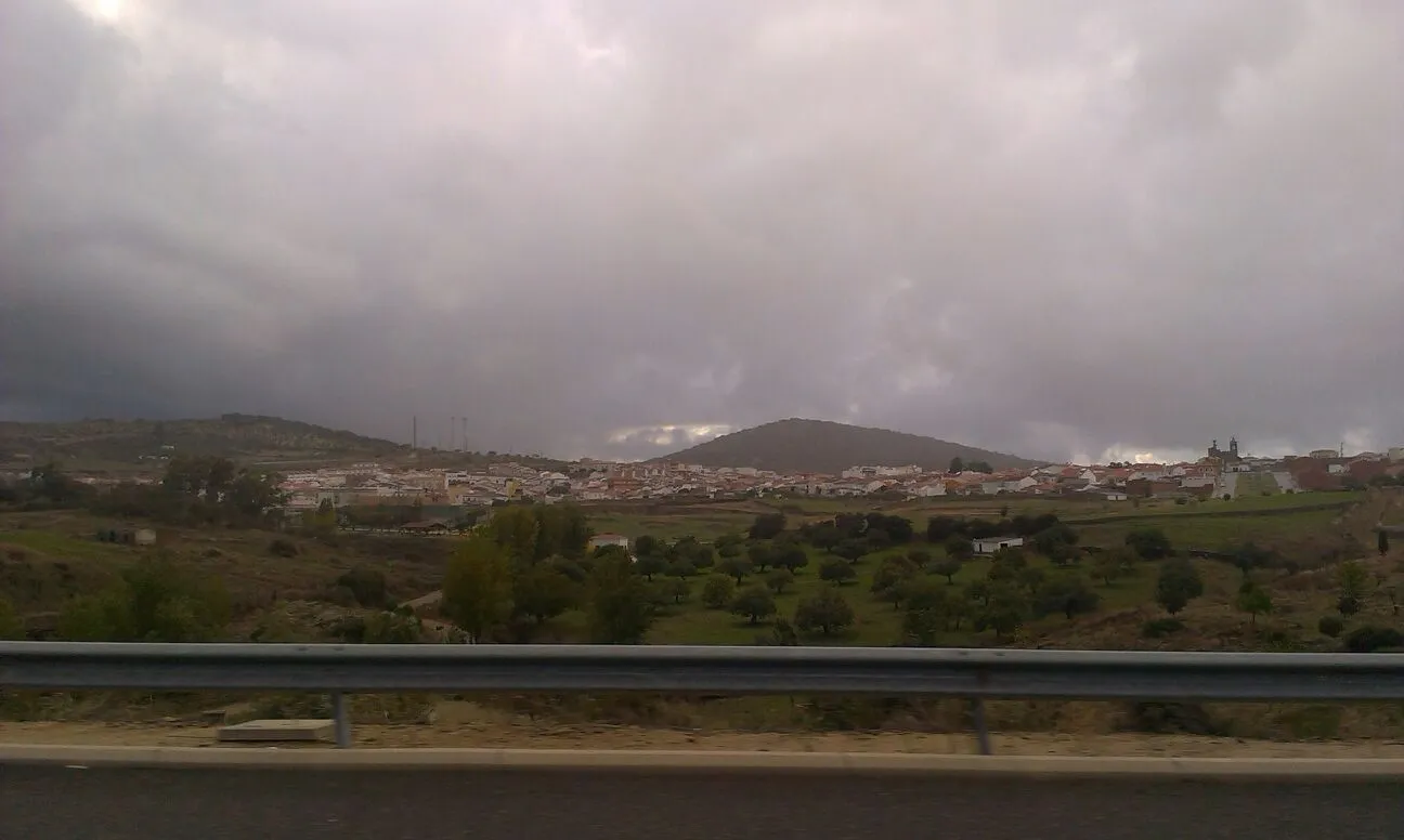 Photo showing: Monesterio desde carretera de la Plata