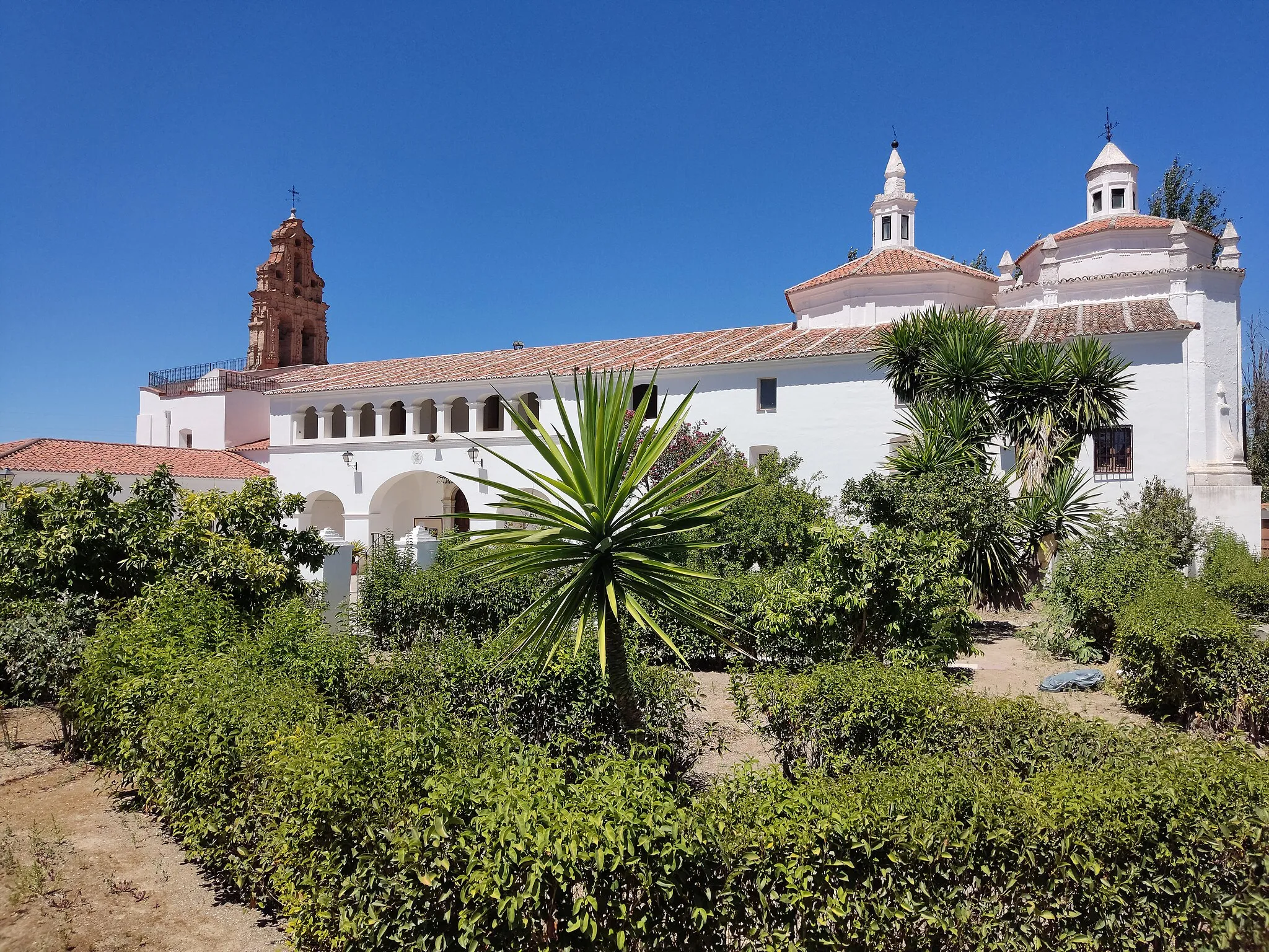 Photo showing: Imagen del exterior de la Ermita dedicada a la Virgen de los Milagros ubicada en Bienvenida (Badajoz)