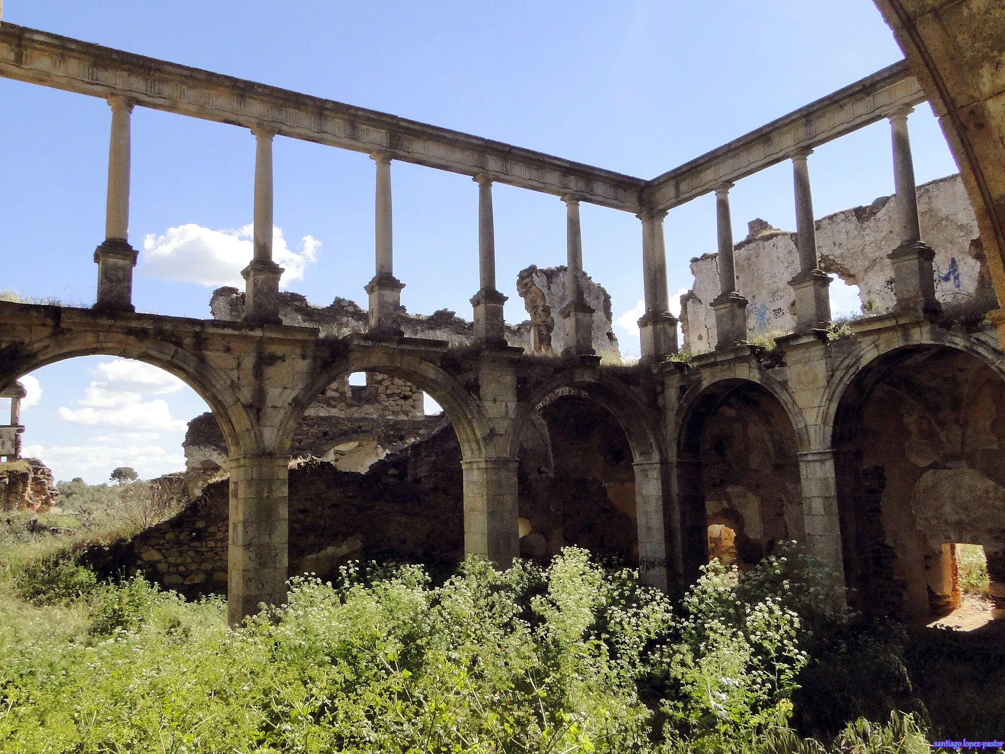 Photo showing: Ruinas del convento franciscano de San Antonio de Padua, Garrovillas de Alconétar, Cáceres, España.