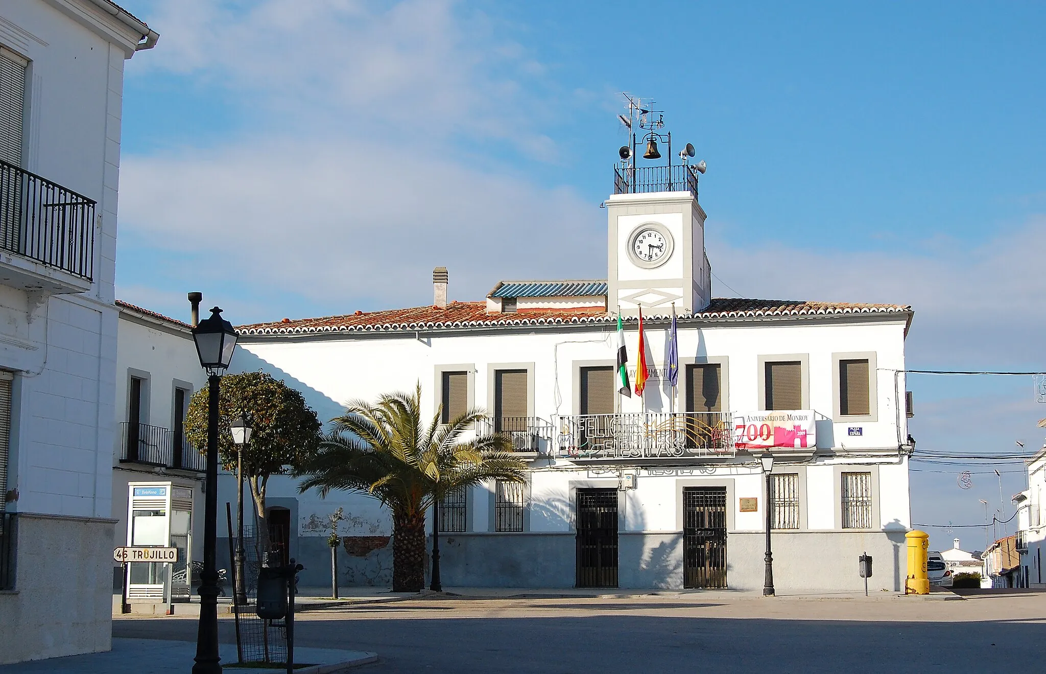 Photo showing: Casa consistorial del Ayuntamiento de Monroy