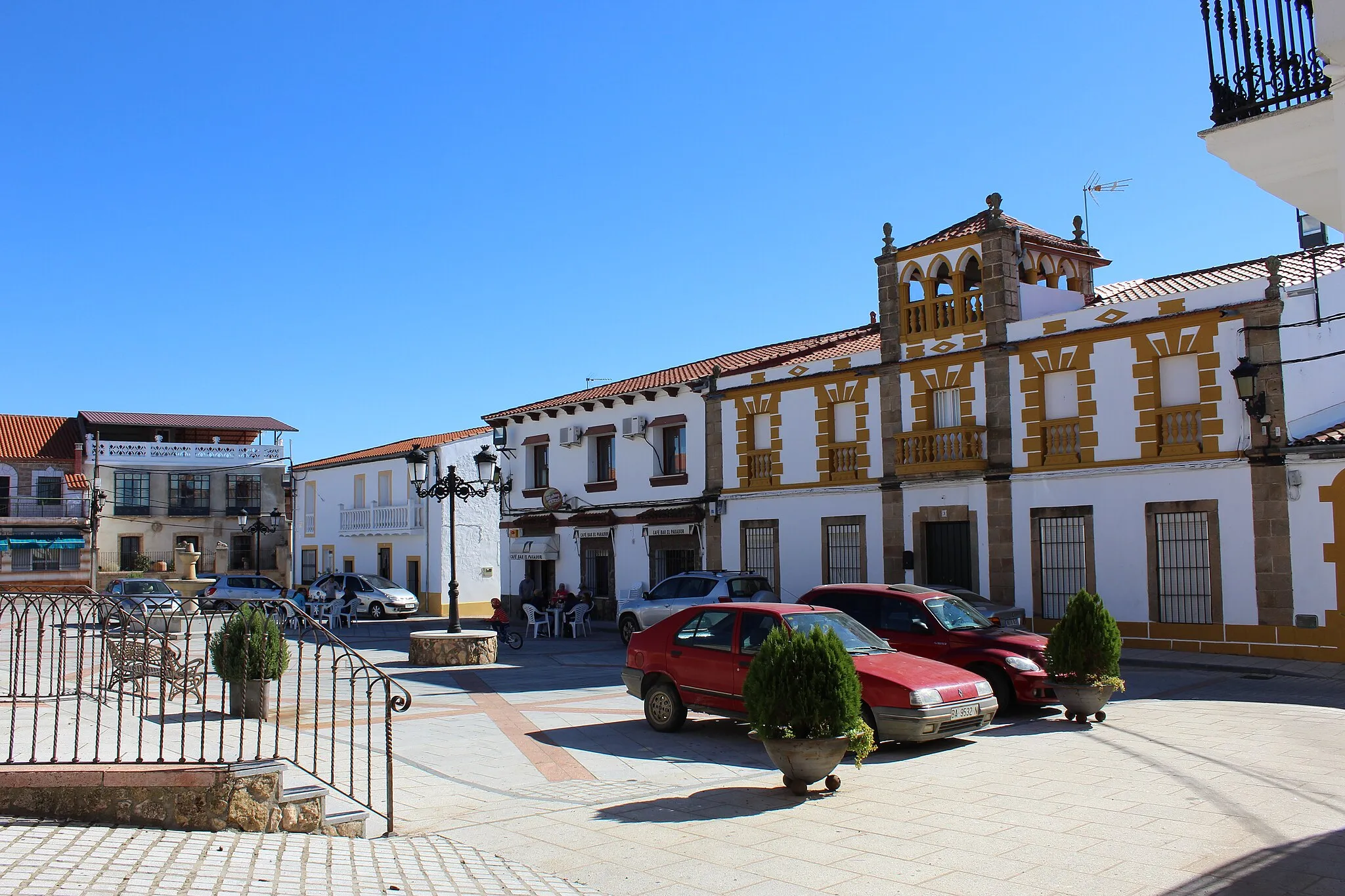 Photo showing: Ayuntamiento y plaza