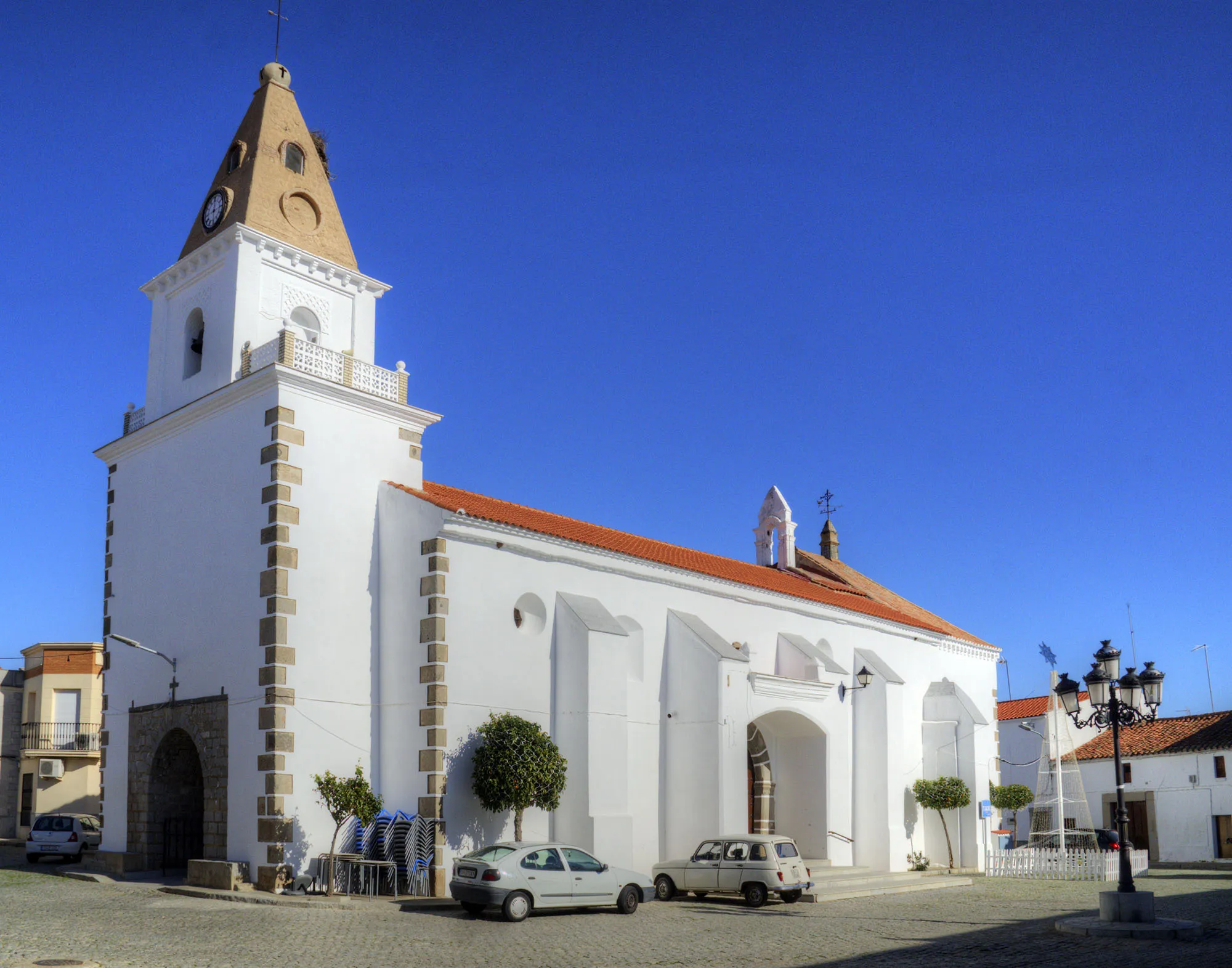 Photo showing: Higuera de la Serena - Iglesia parroquial
