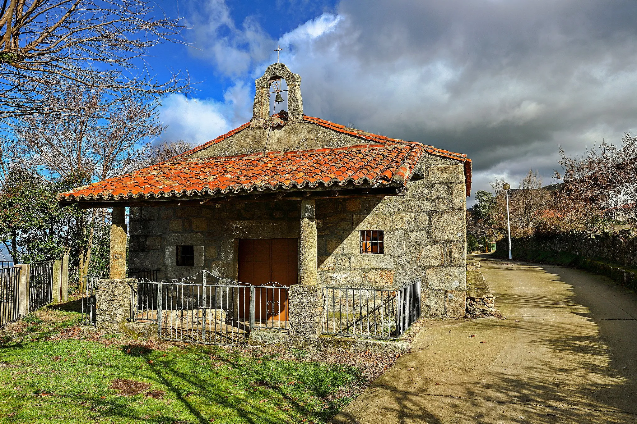 Photo showing: Cabezabellosa es un municipio de la comarca de Trasierra en la provincia de Cáceres.