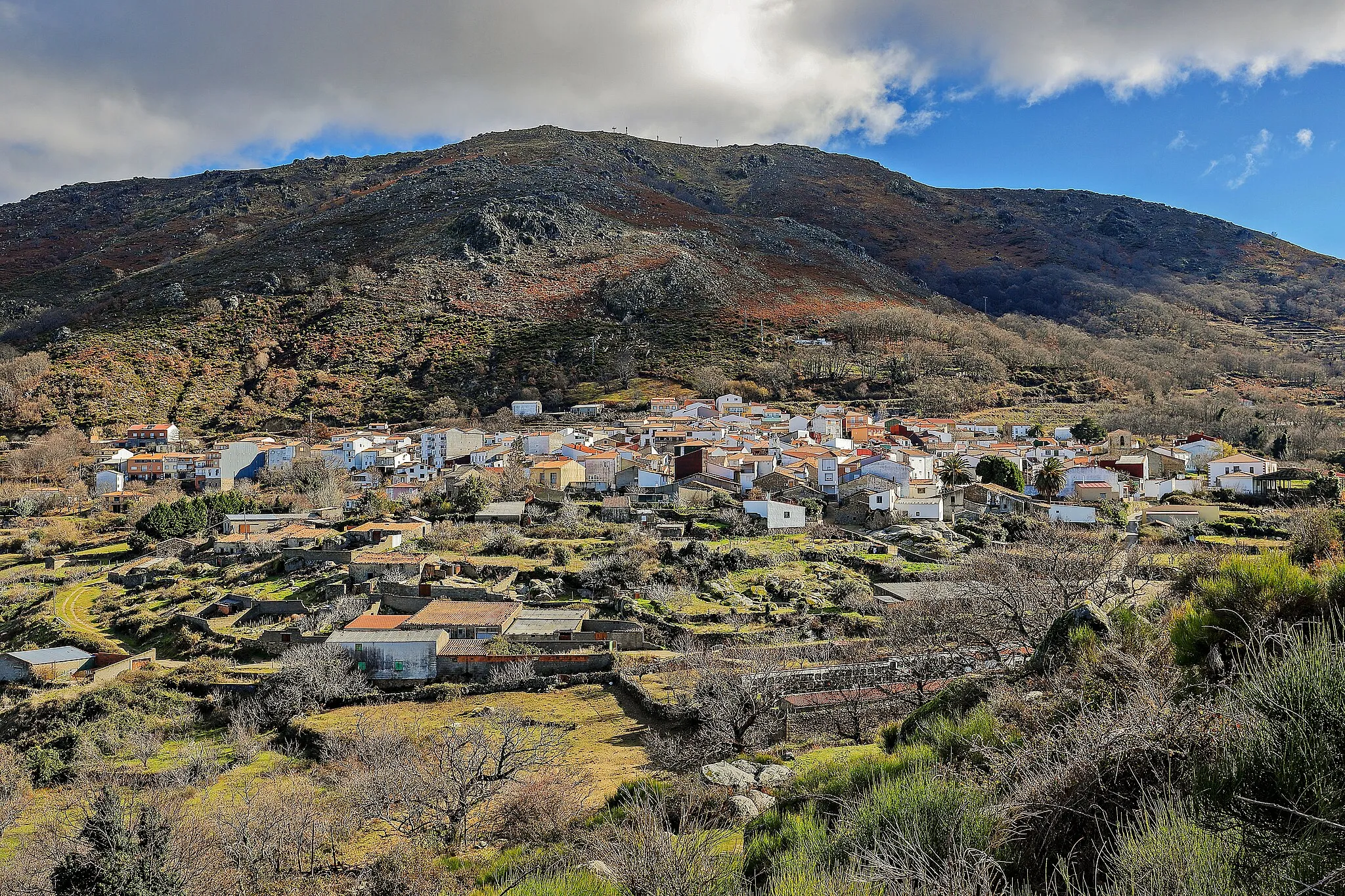 Photo showing: Cabezabellosa es un municipio de la comarca de Trasierra en la provincia de Cáceres.