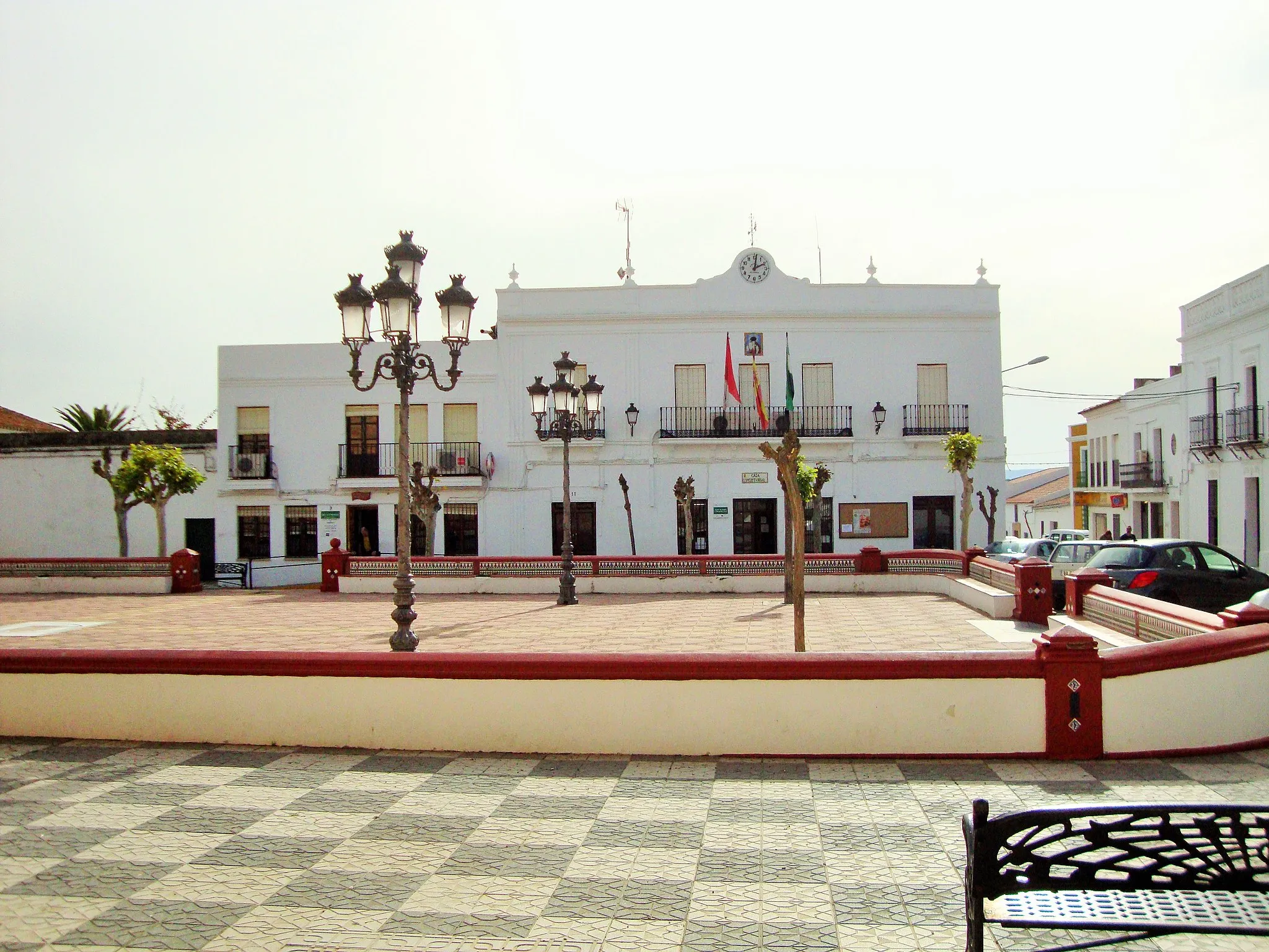 Photo showing: Plaza y Ayuntamiento