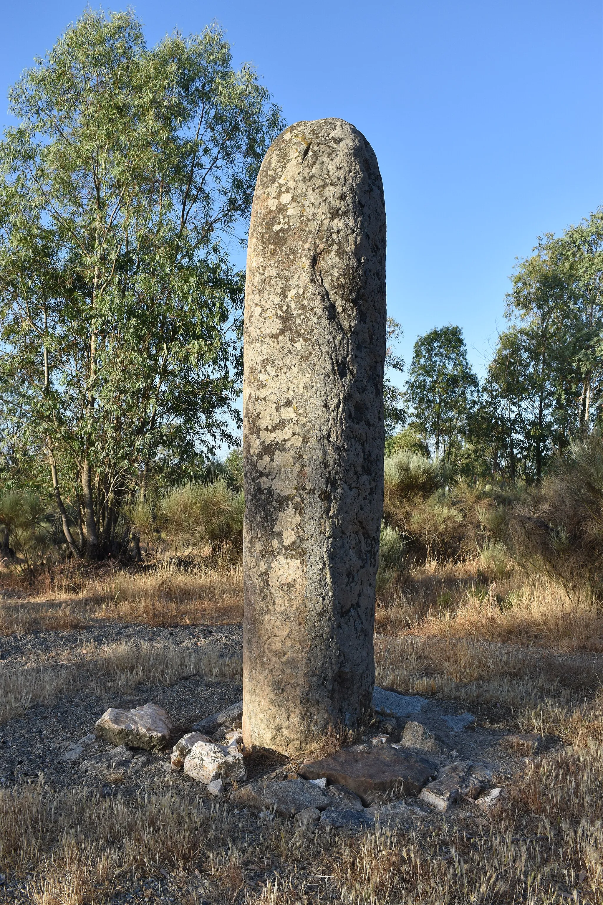Photo showing: Menhir de Cabezo