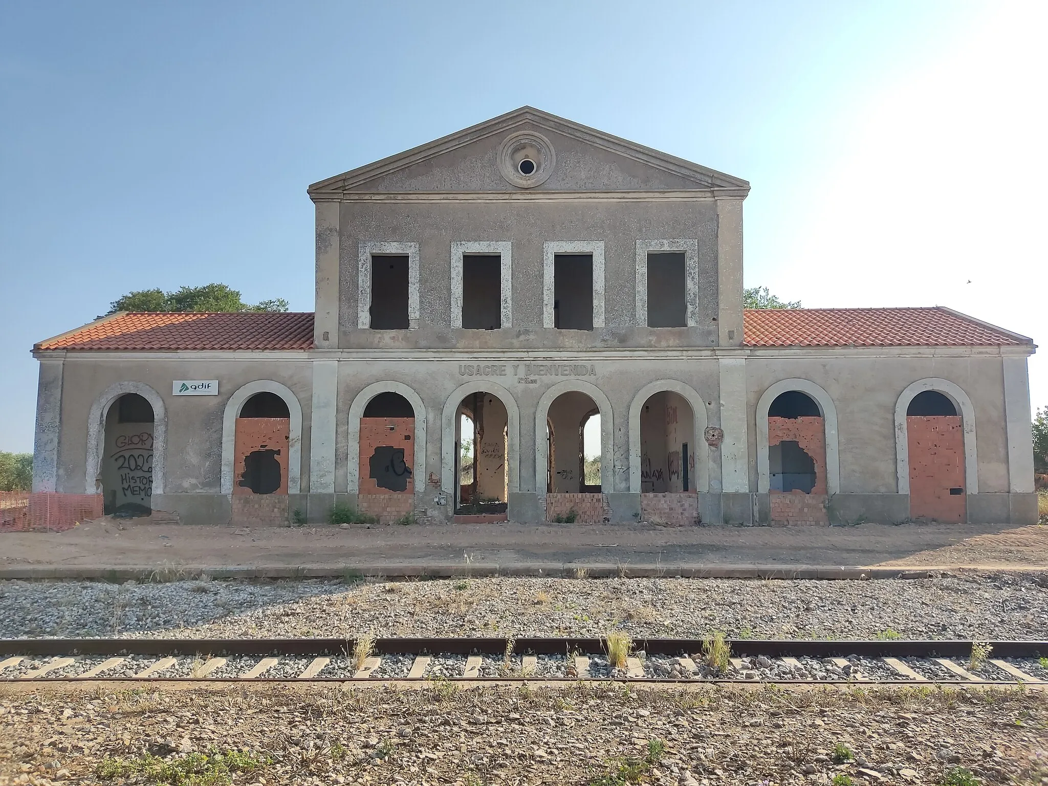 Photo showing: Vista de la estación de tren Usagre-Bienvenida desde la vía