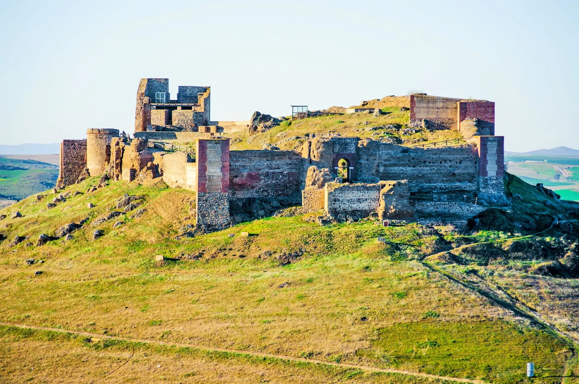 Photo showing: Vista del castillo.