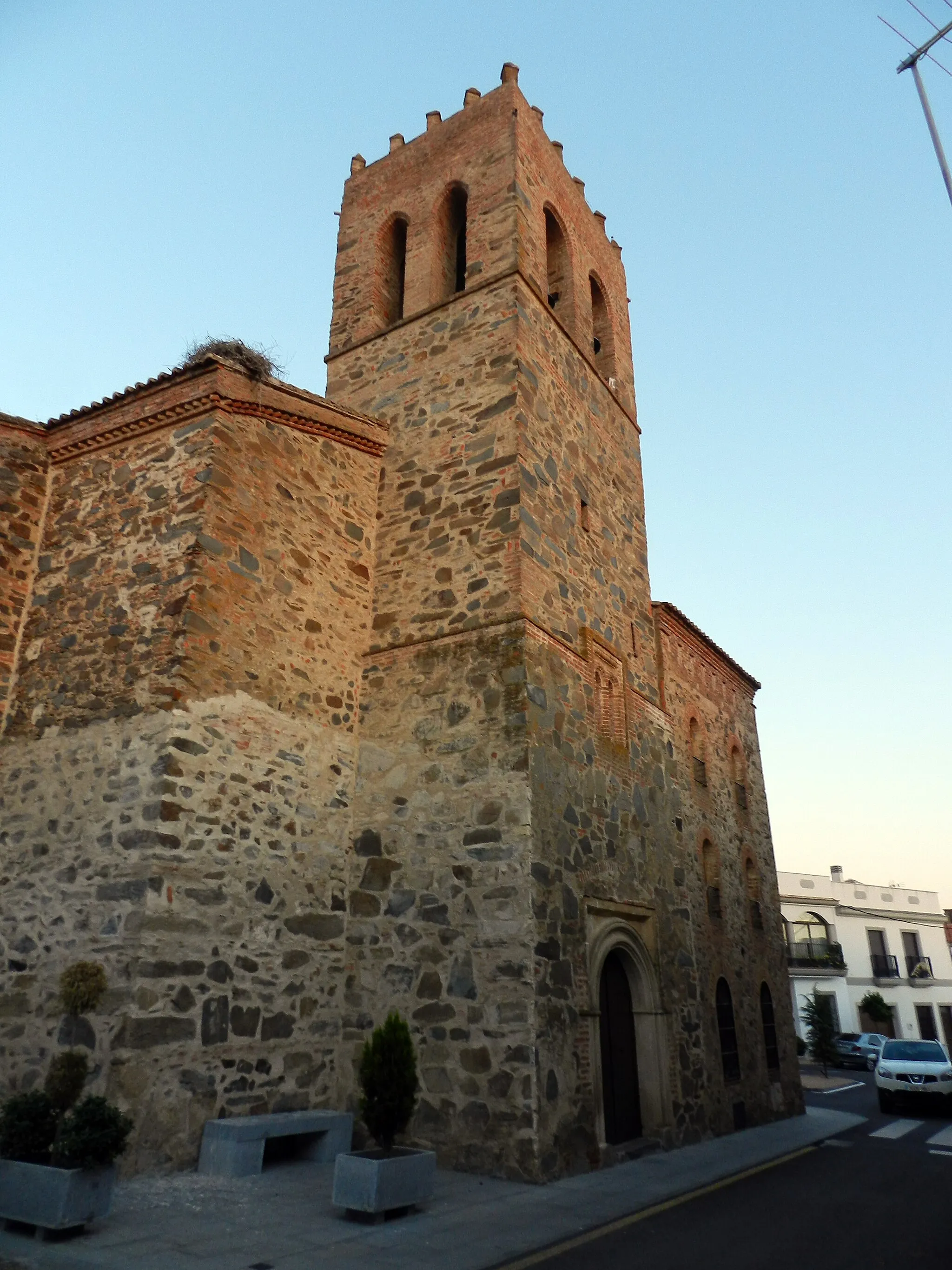 Photo showing: Casas de Don Pedro. Iglesia Parroquial San Pedro Apóstol