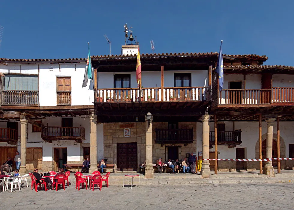 Photo showing: Casa Consitorial (town hall) of Valverde de la Vera