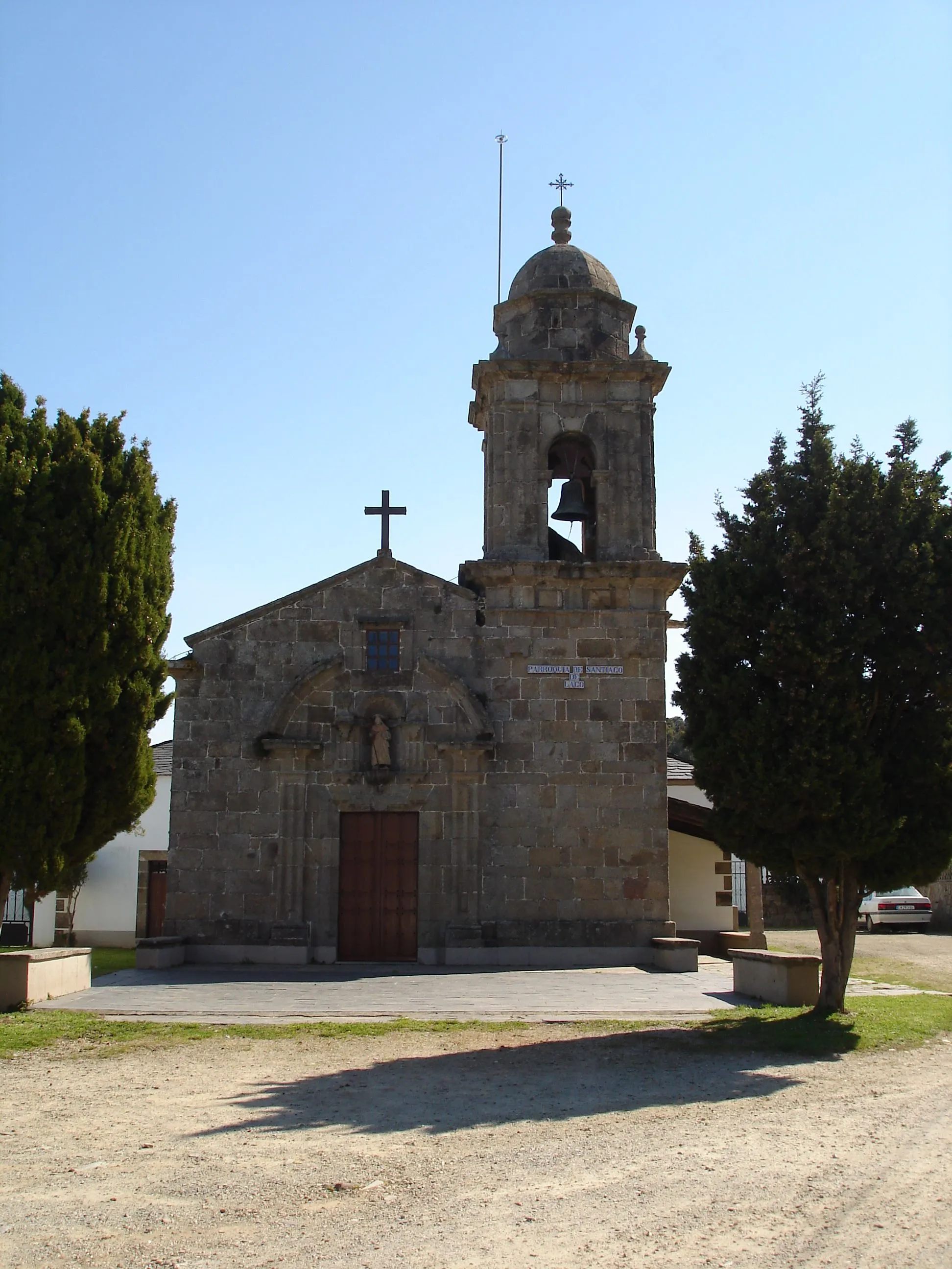 Photo showing: Igrexa de Lago