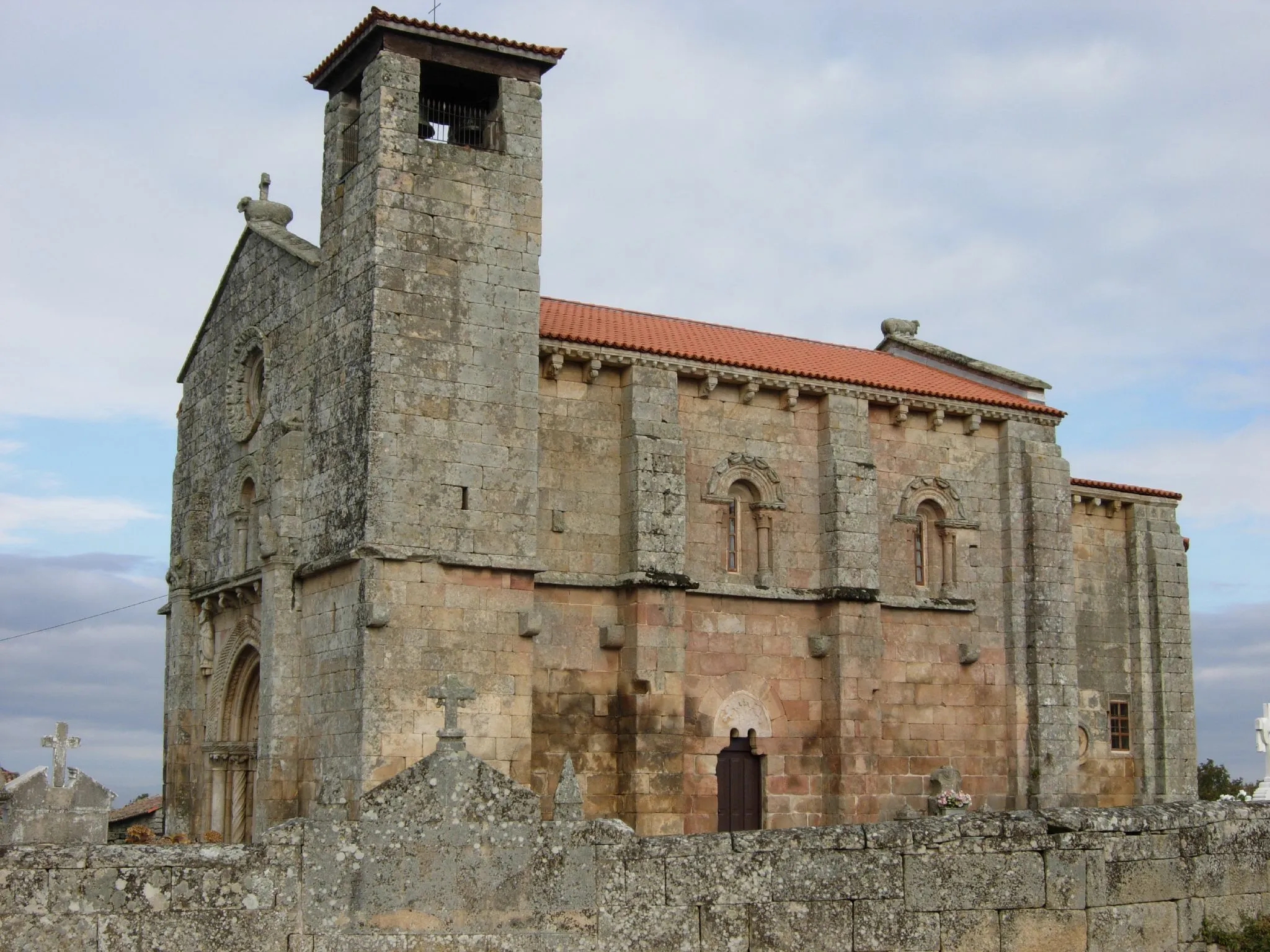 Photo showing: Igrexa de San Pedro da Mezquita - A Merca - Ourense