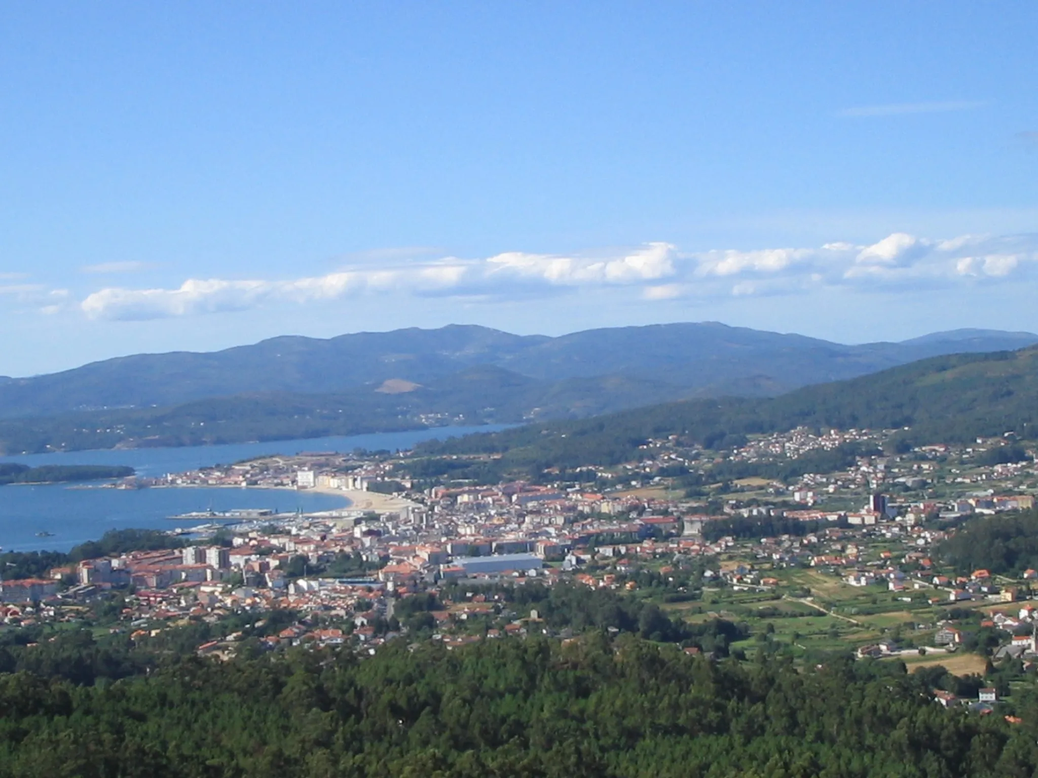 Photo showing: City of Vilagarcía de Arousa in Spain.