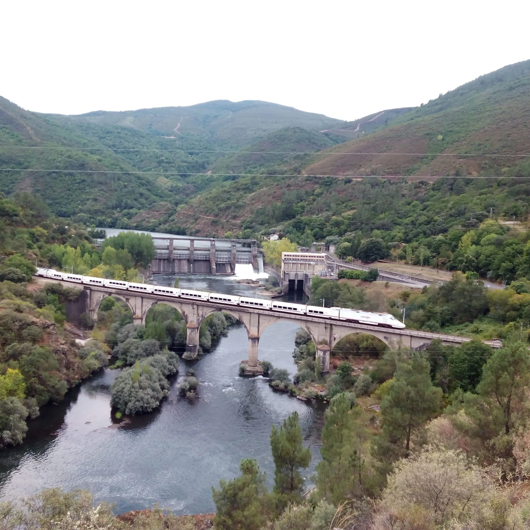 Photo showing: Foto de la presa de Sequeiros