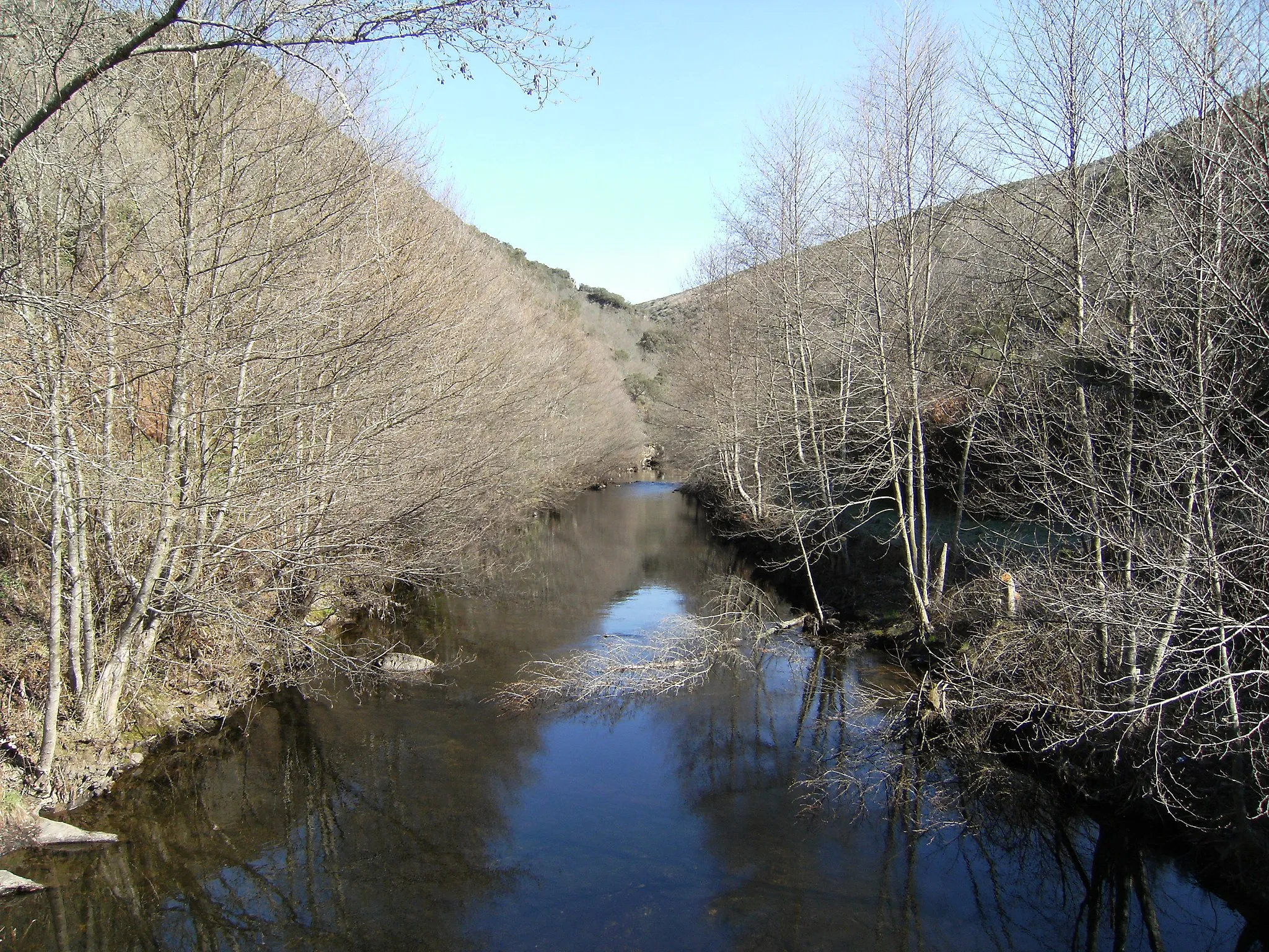 Photo showing: Rio Mente próximo à aldeia de Passos de Lomba.