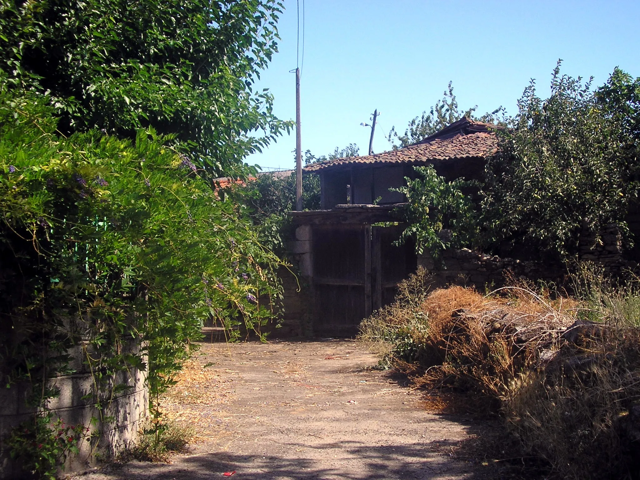 Photo showing: Rúa de Castrelo do Val.