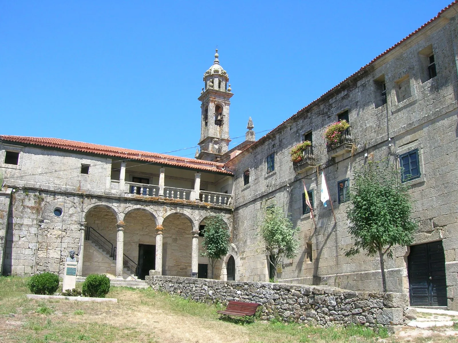 Photo showing: Mosteiro de Santa María de Xunqueira de Espadañedo