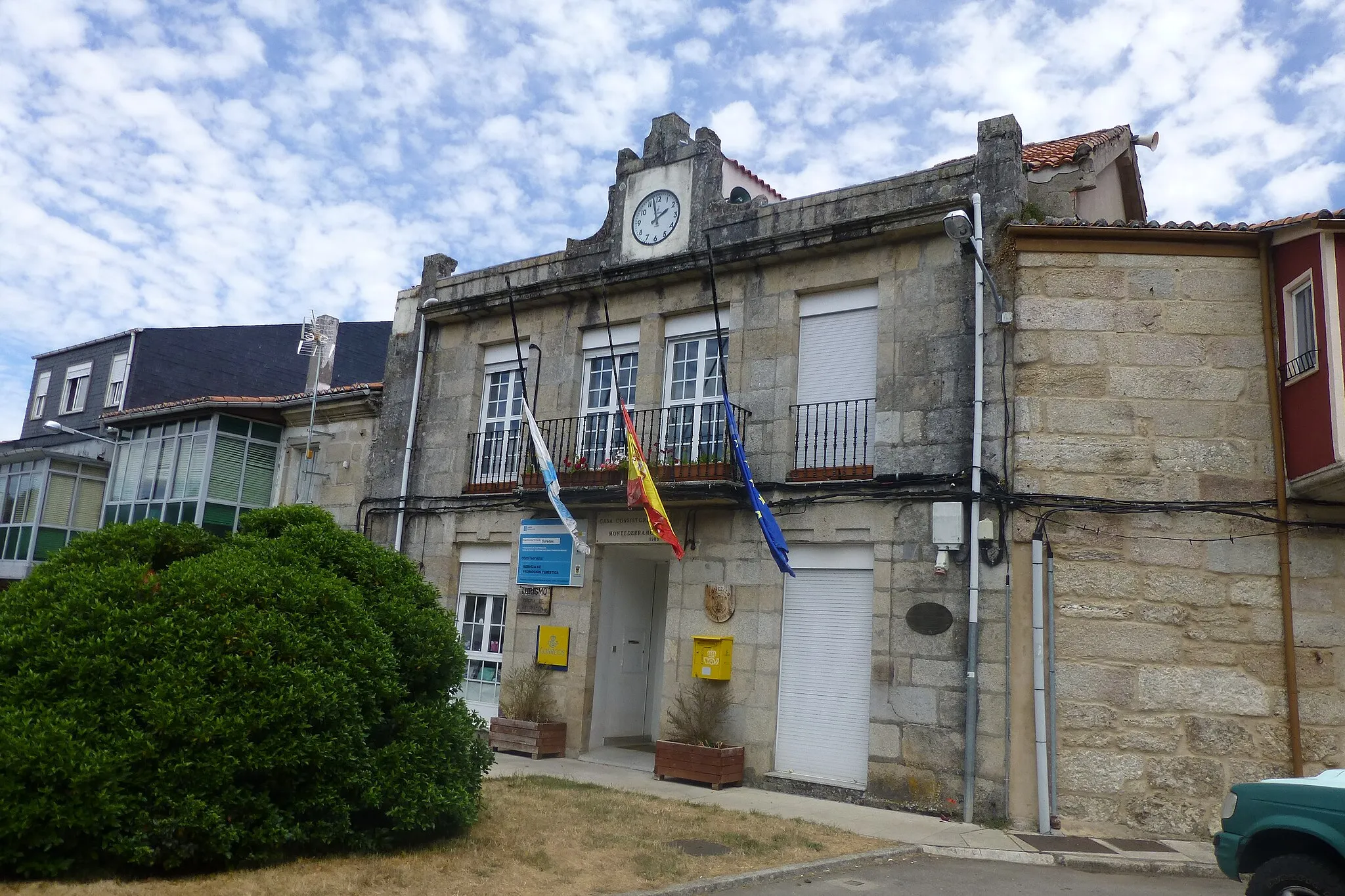 Photo showing: Casa consistorial del municipio de Montederramo Ourense Galicia España.