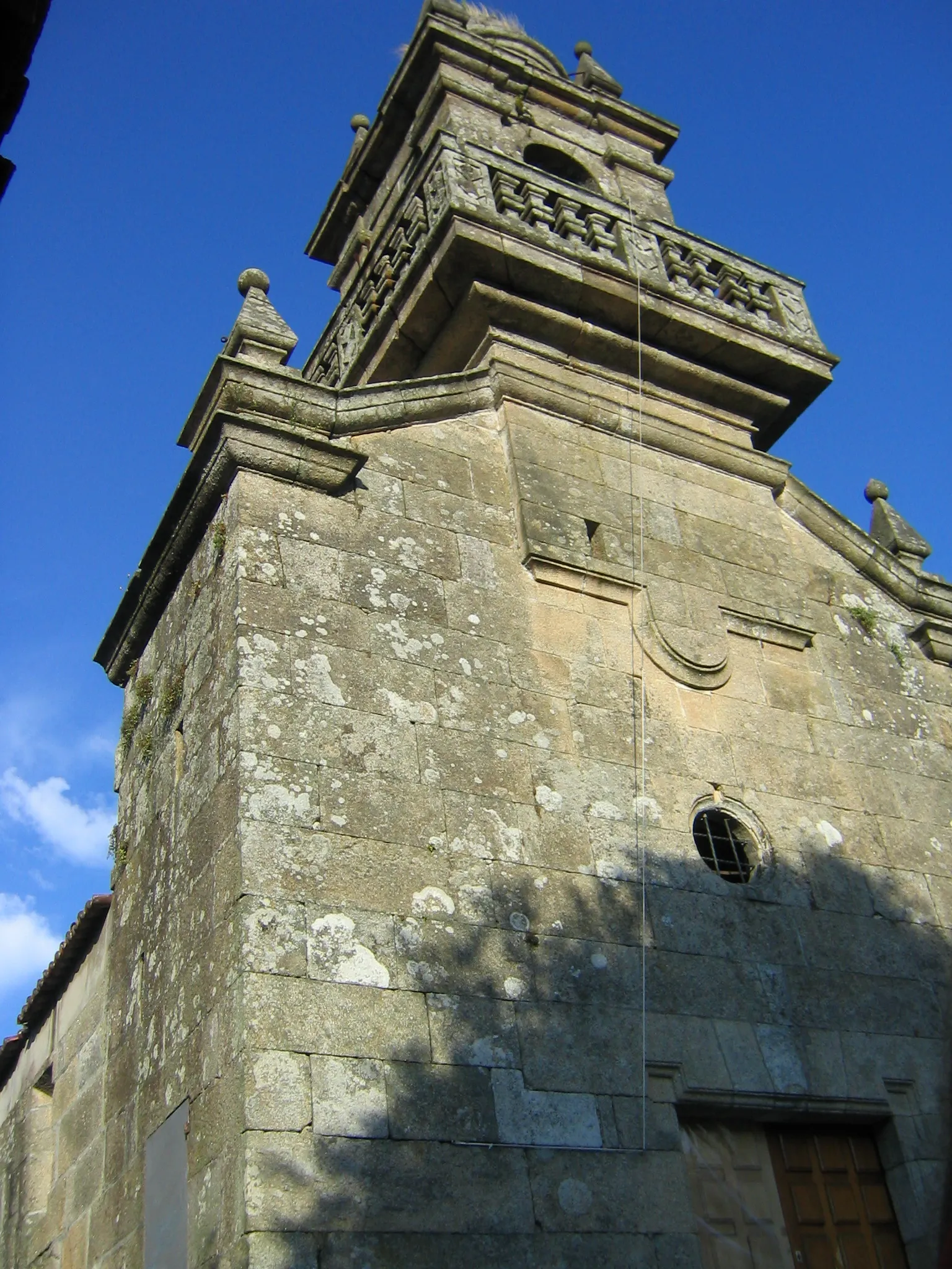 Photo showing: Iglesia de San Pedro de Doamio en Moaña, Pontevedra, Galicia (España).