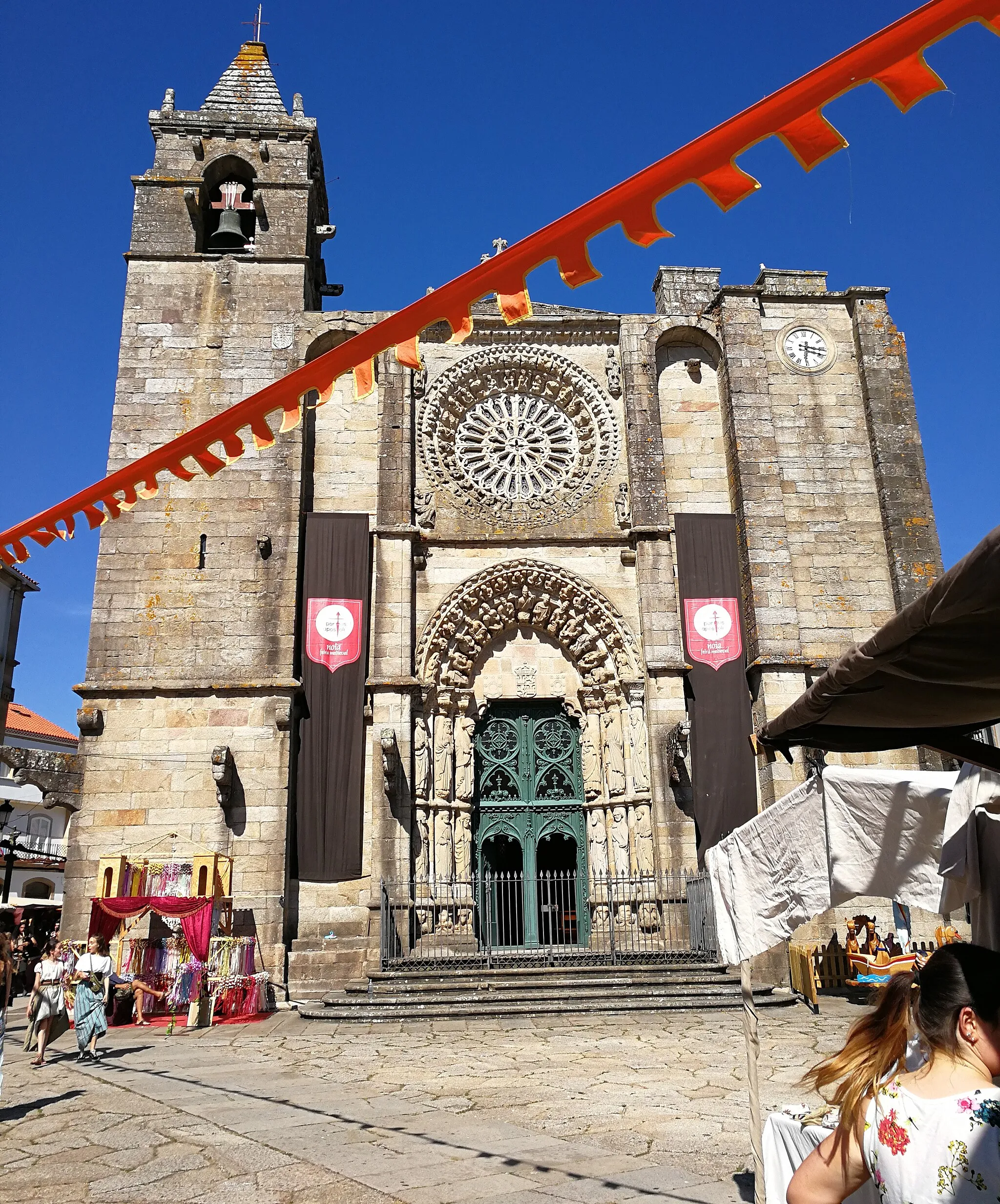 Photo showing: Iglesia de San Martín, situada en la plaza del Tapal