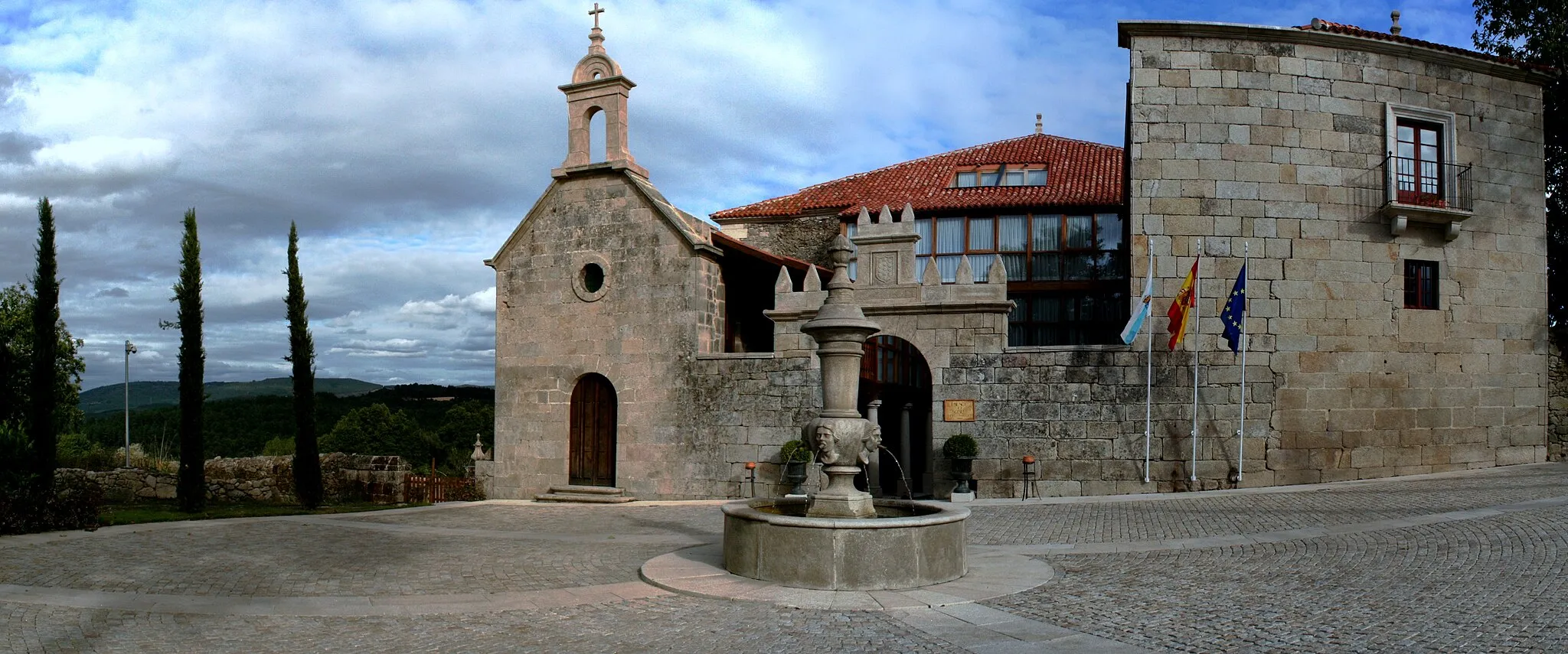 Photo showing: Palacio de Sober  entrada