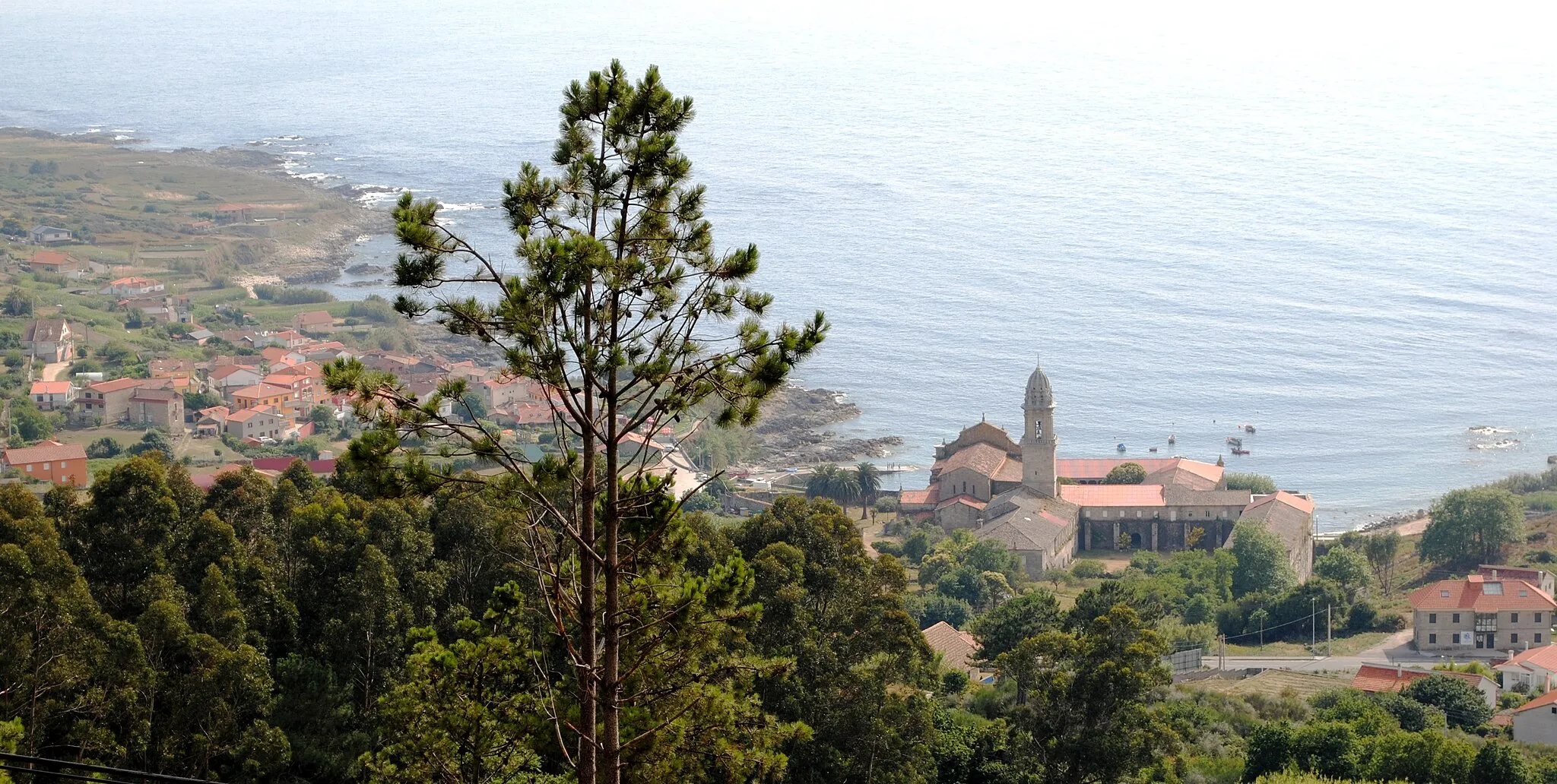 Photo showing: Santa María de Oia.