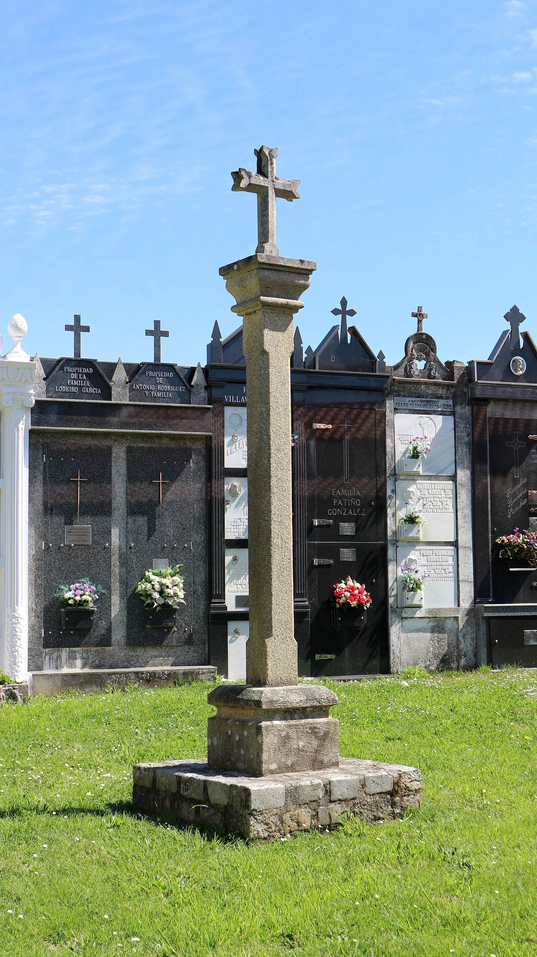 Photo showing: Cruceiro de Santa María de Cutián. Cutián, Oza-Cesuras.