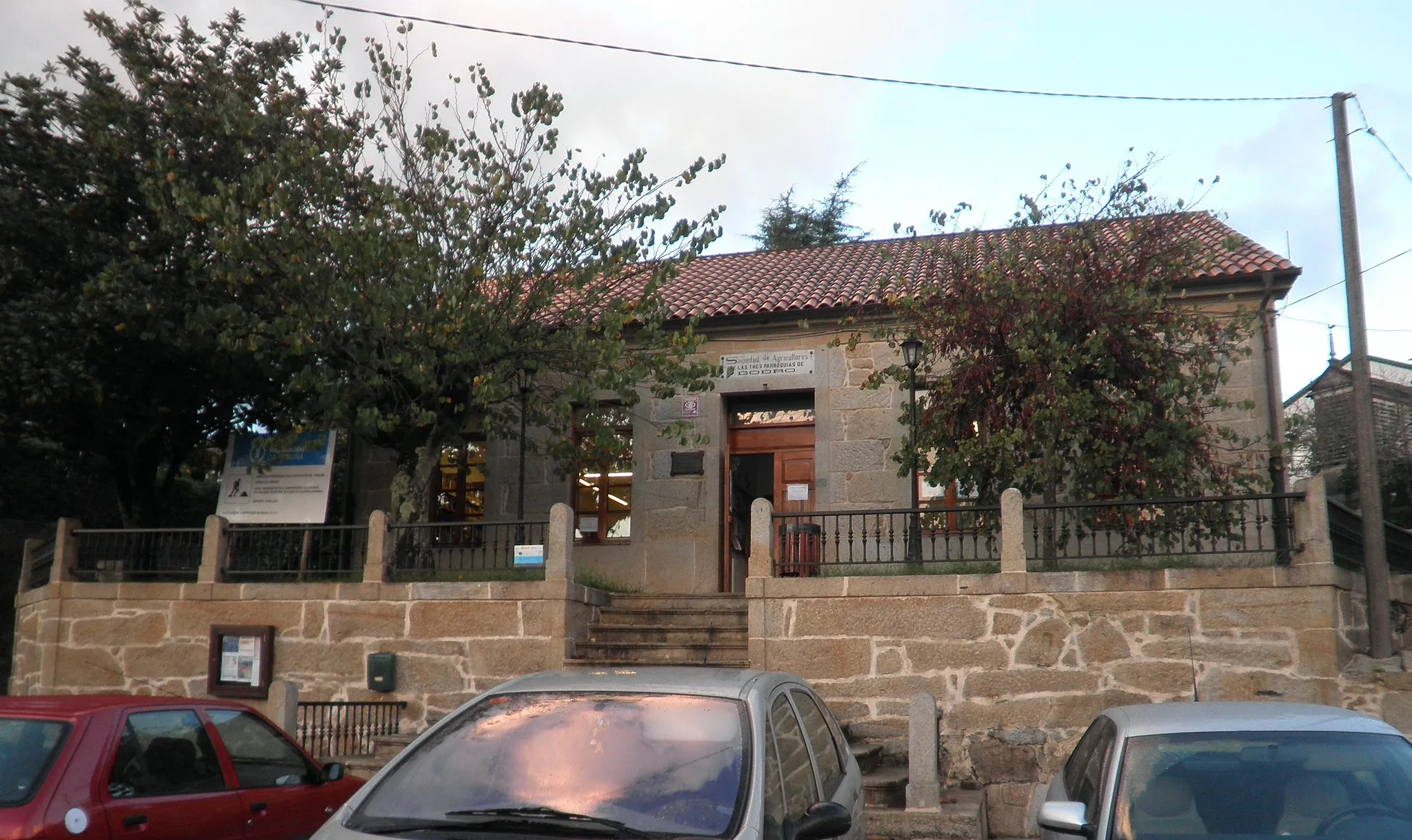 Photo showing: Casa da Cultura, biblioteca municipal de Dodro.