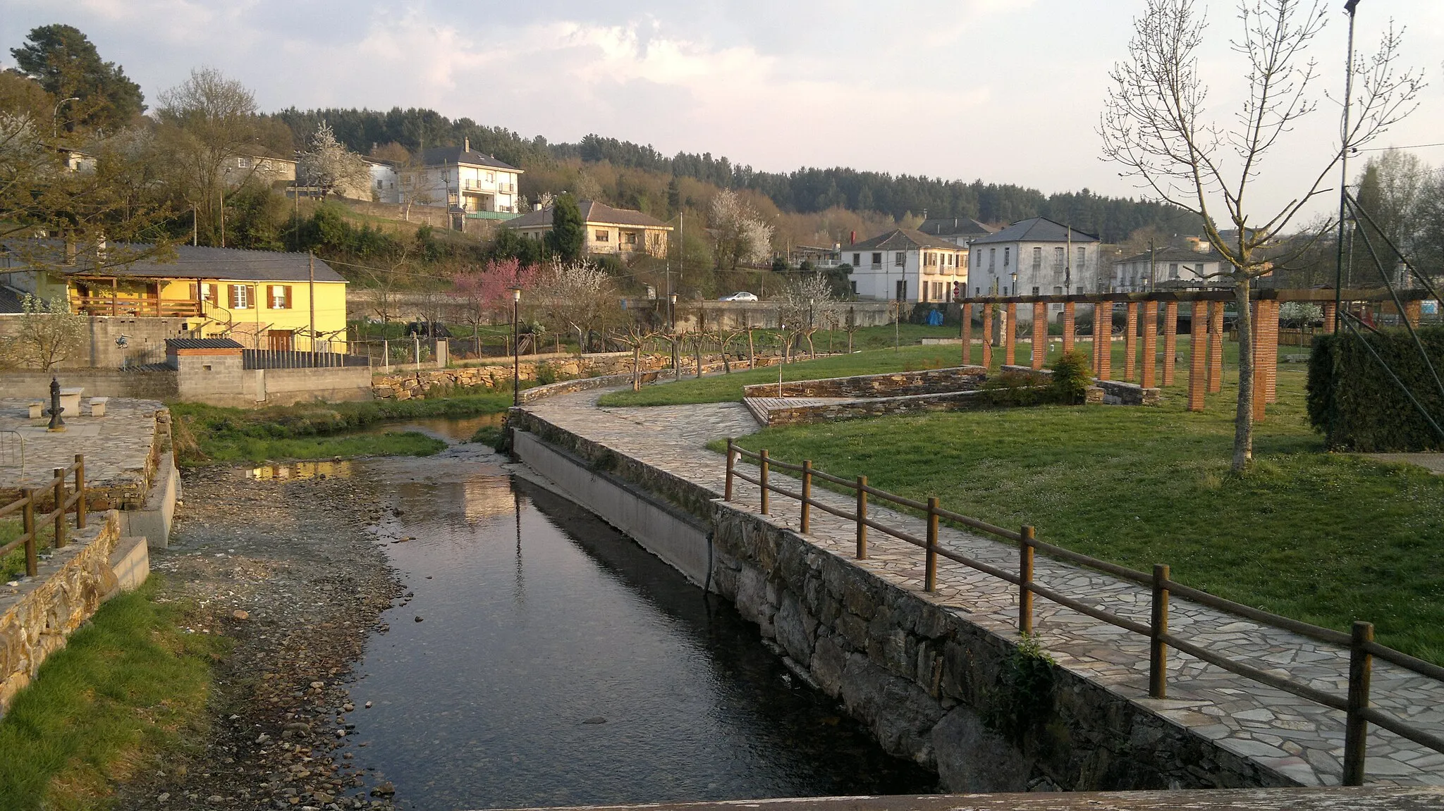 Photo showing: Saa River. A Pobra do Brollón, Lugo, Spain.