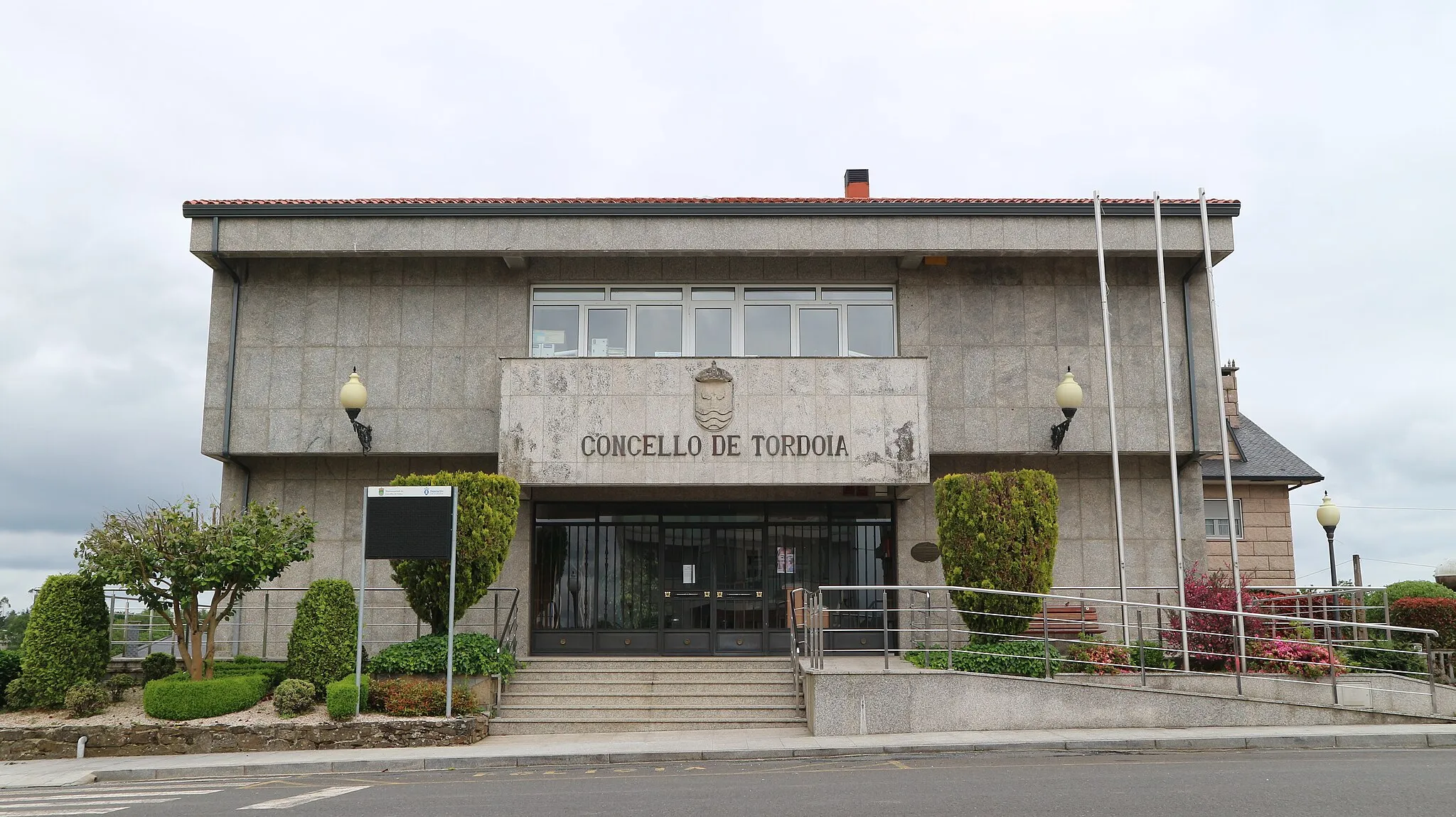 Photo showing: Casa do Concello de Tordoia. Rúa da Xesteira, Cabaleiros, Tordoia.